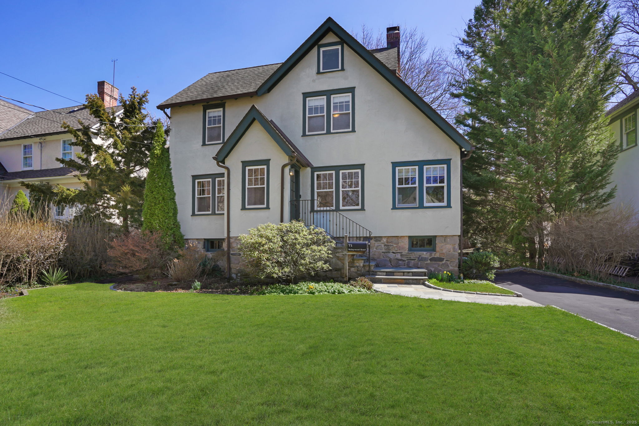 71 Valleywood Road