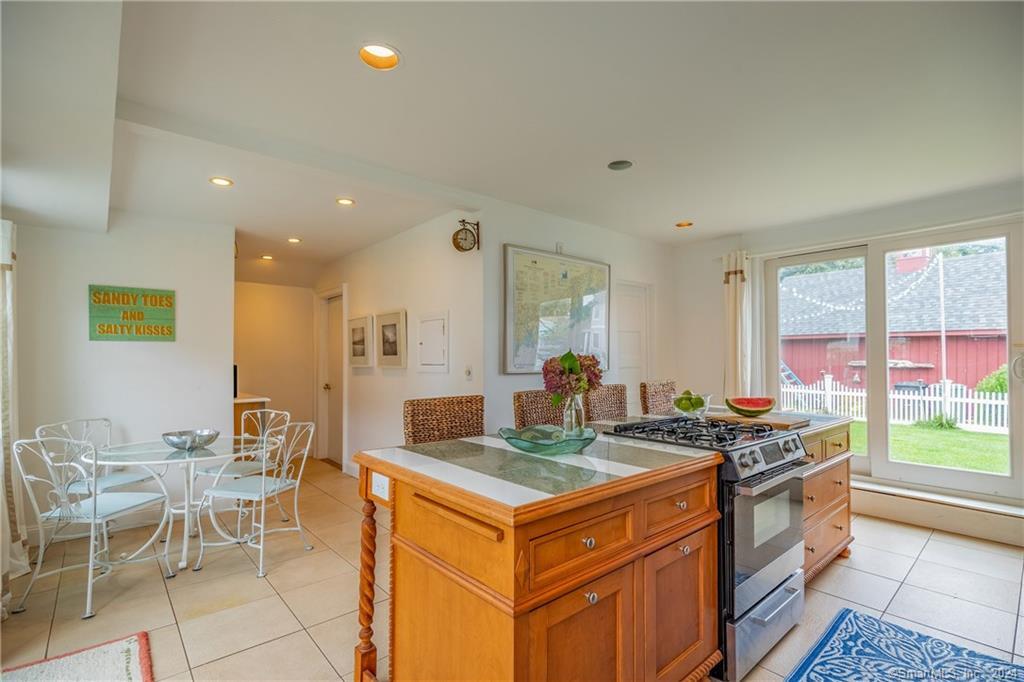 153 4th Avenue