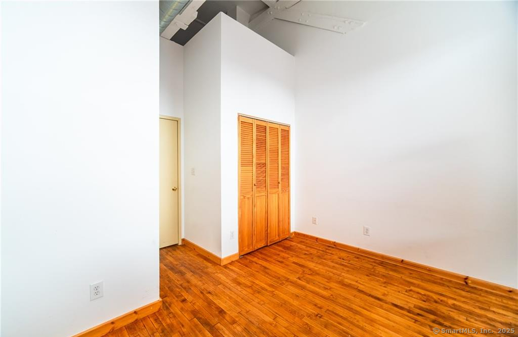 325 Lafayette Street 2204