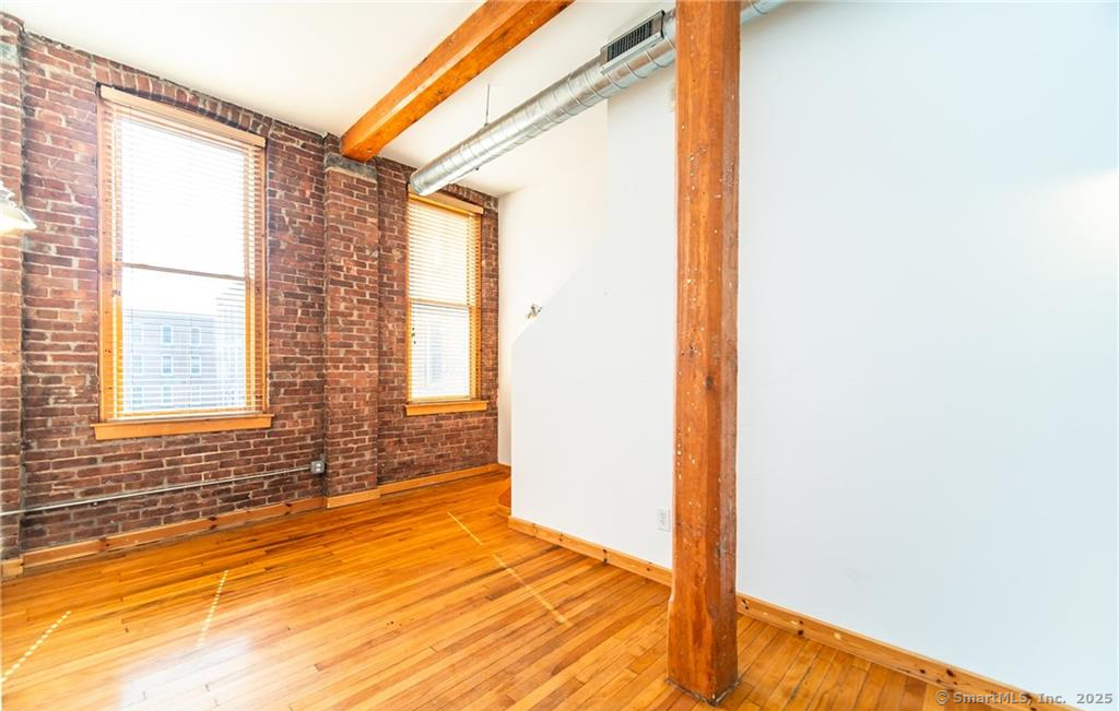 325 Lafayette Street 2204