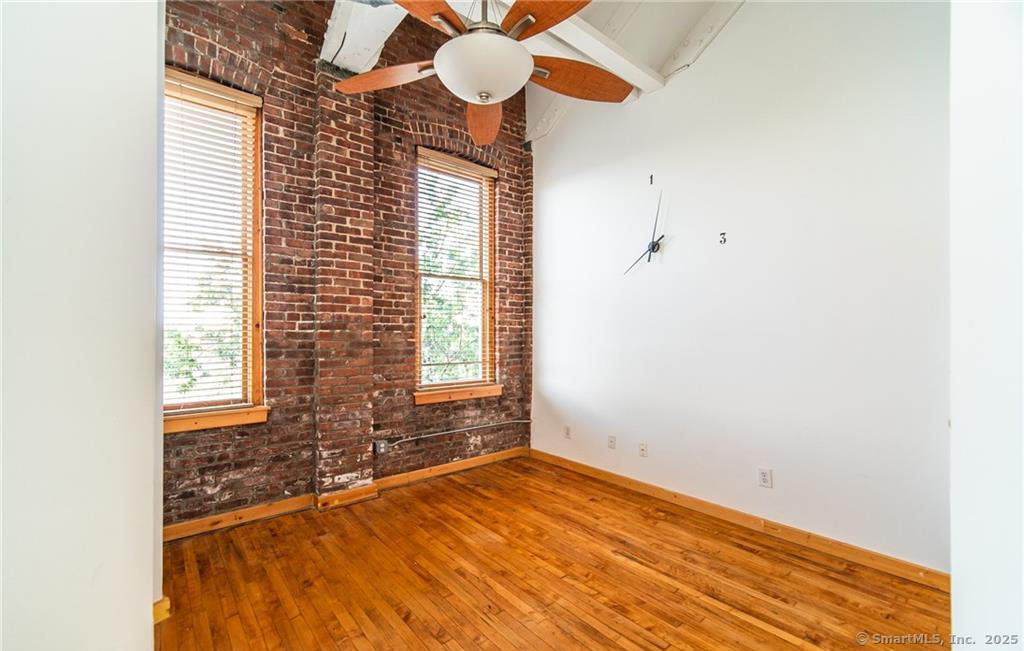 325 Lafayette Street 2204