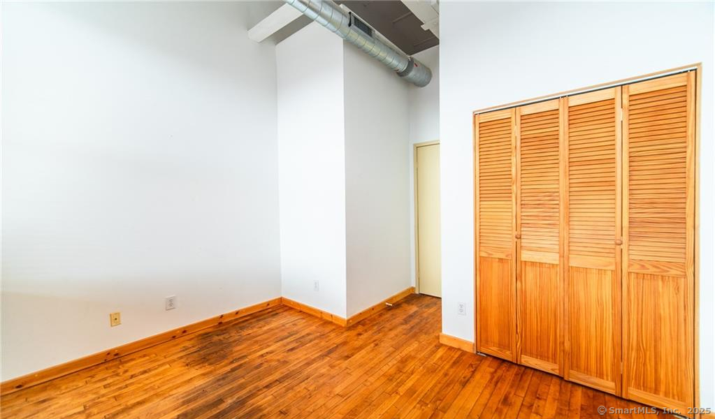 325 Lafayette Street 2204