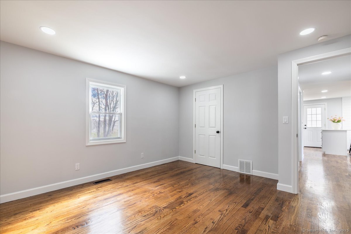7 Ascolese Road