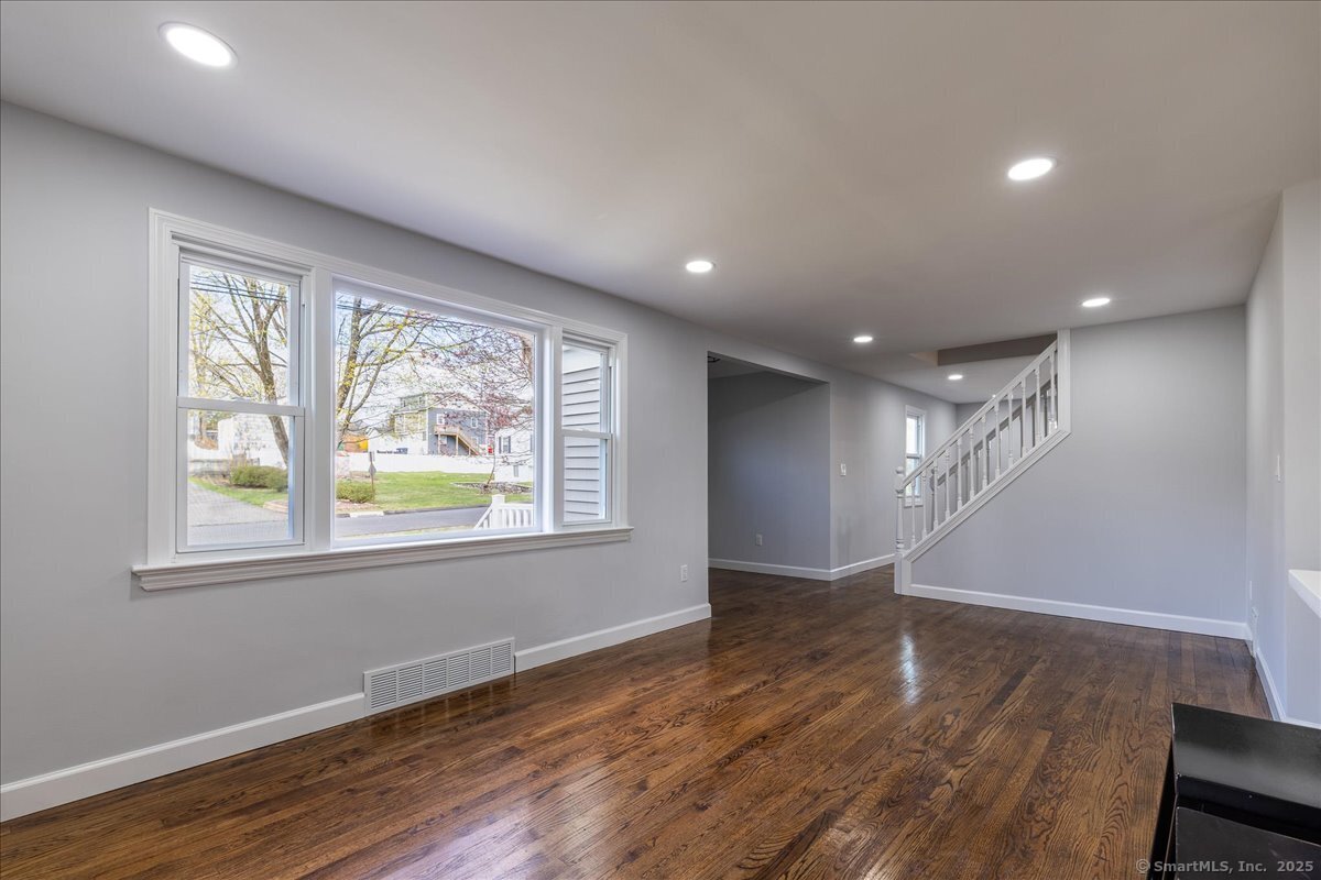 7 Ascolese Road