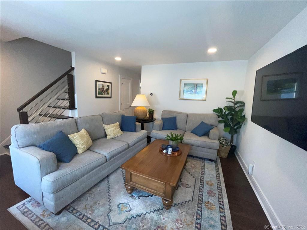 112 School Street 112