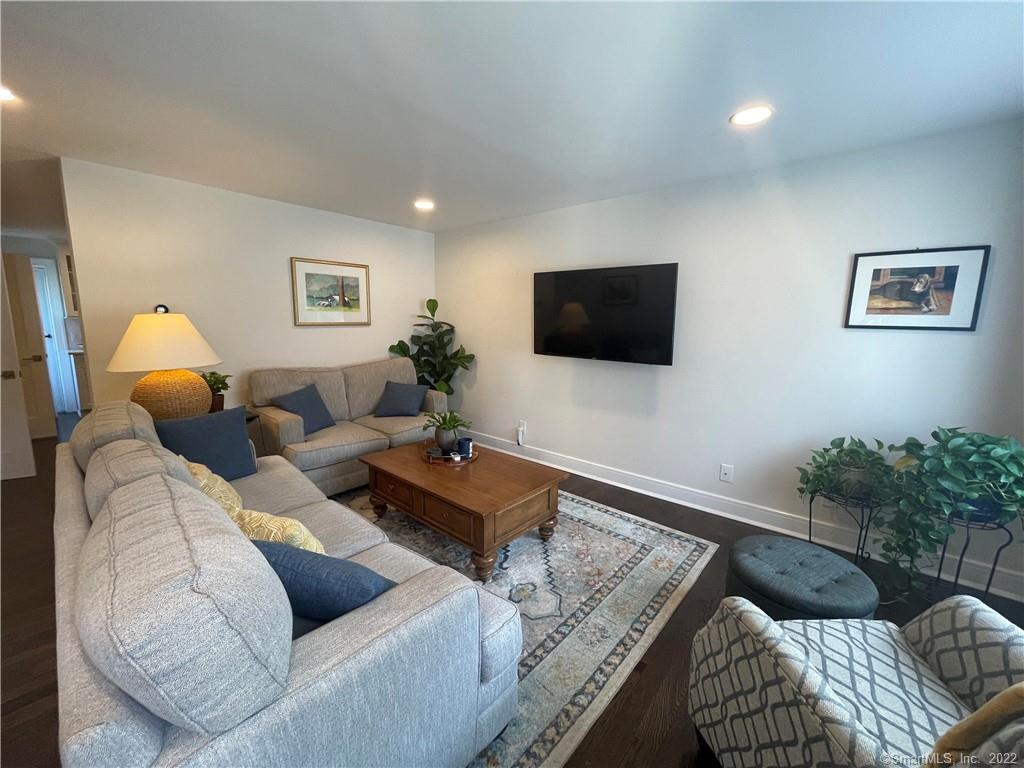 112 School Street 112