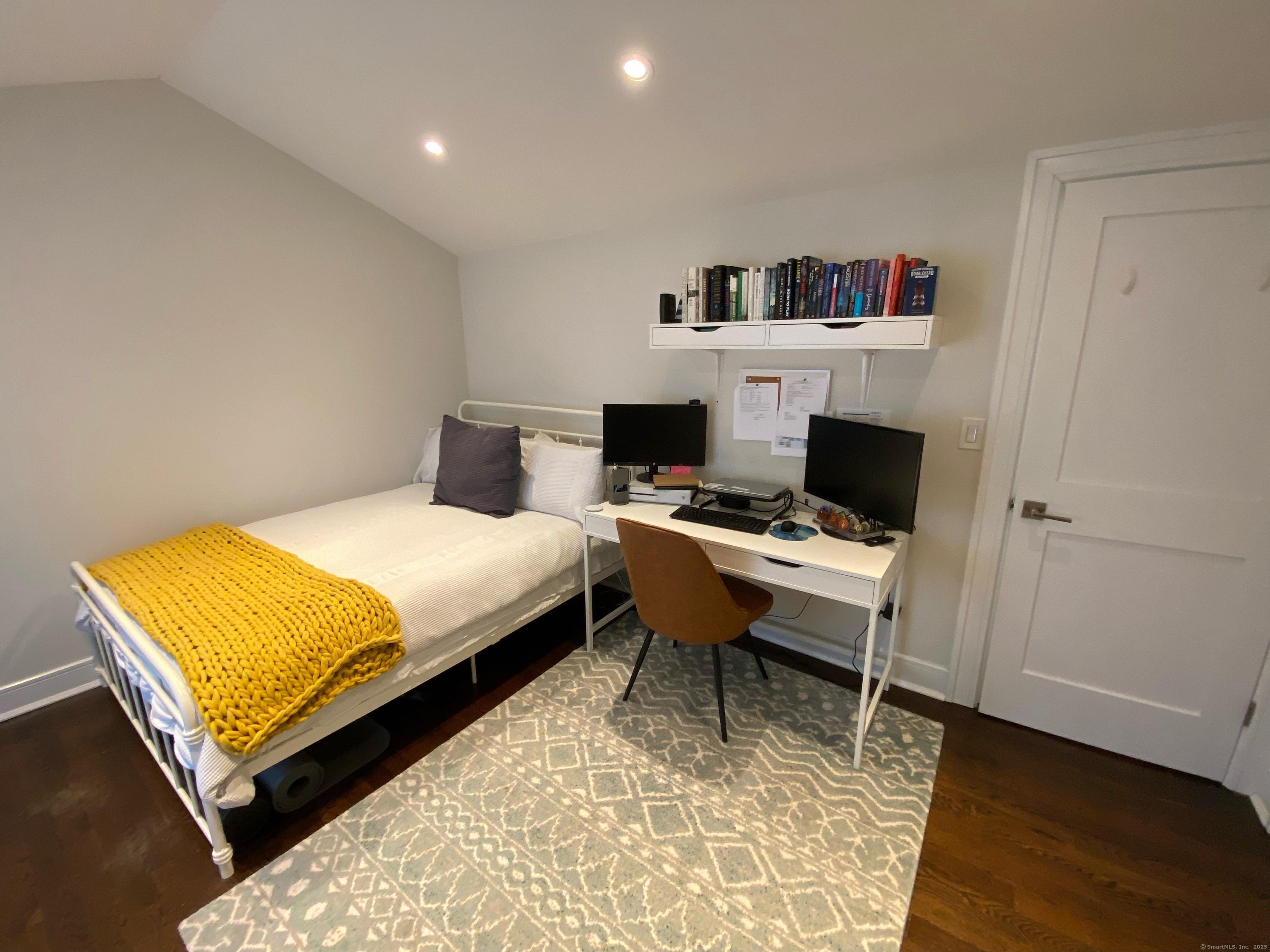 112 School Street 112