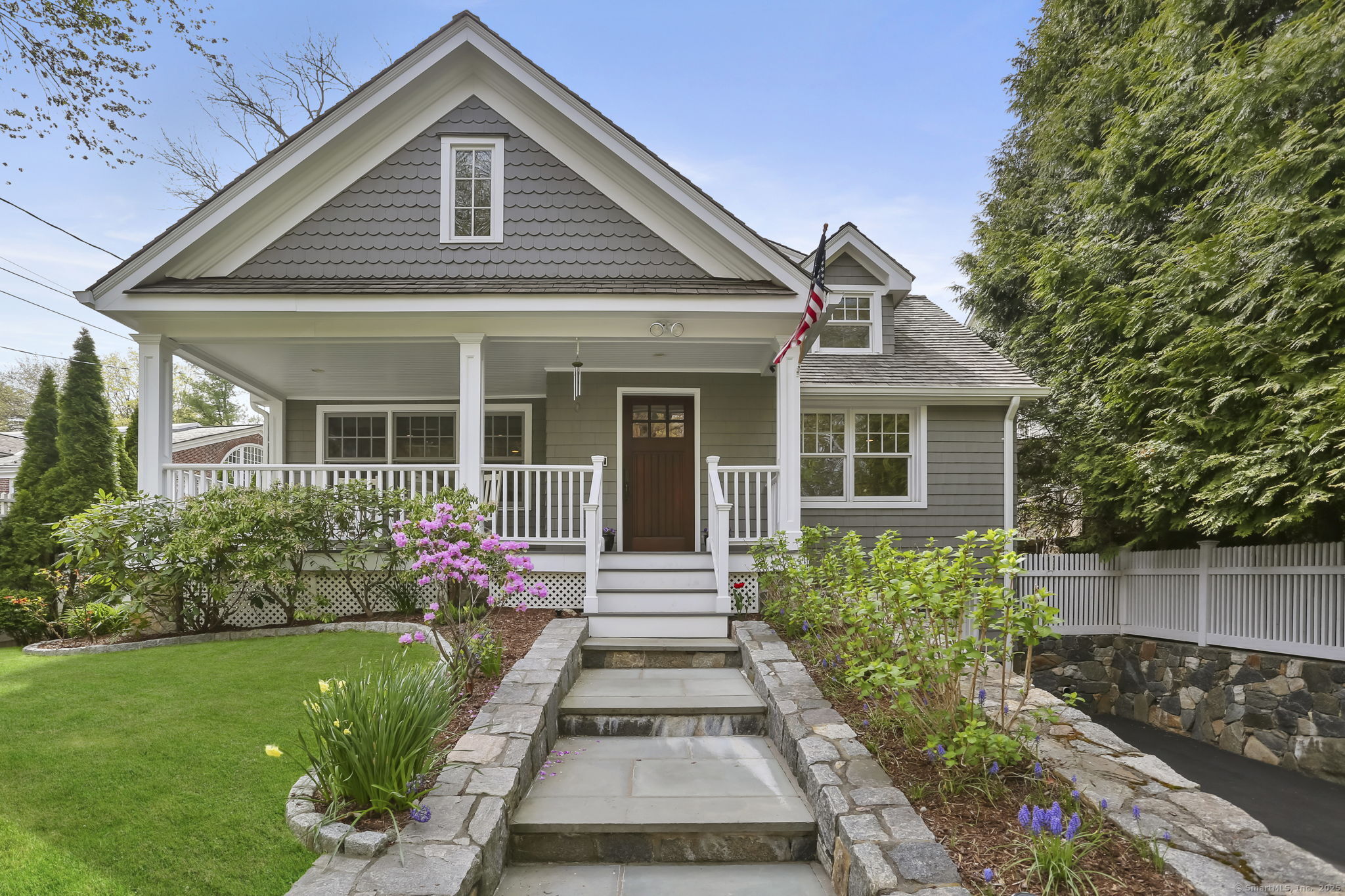 12 Laddins Rock Road