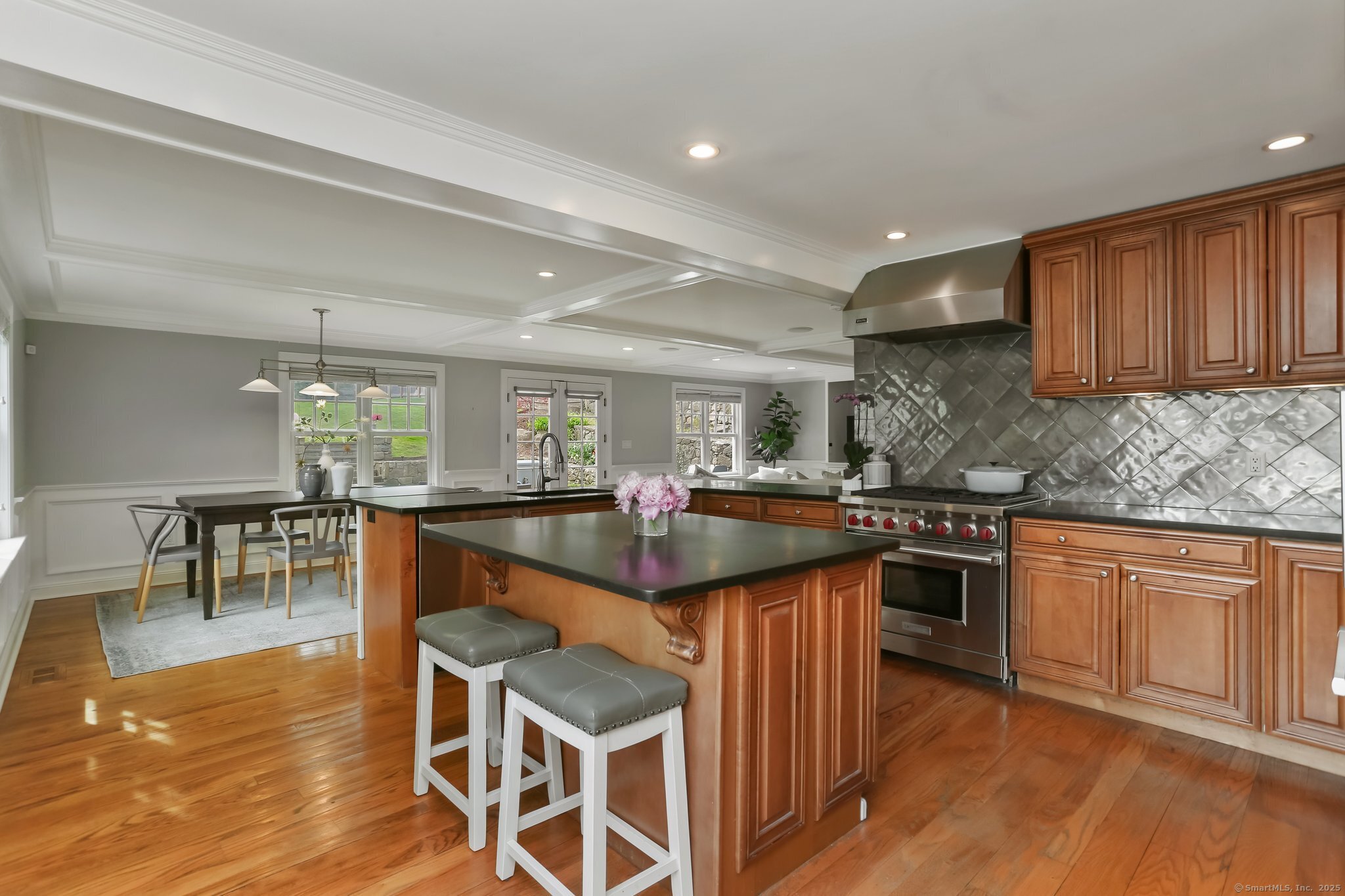 12 Laddins Rock Road