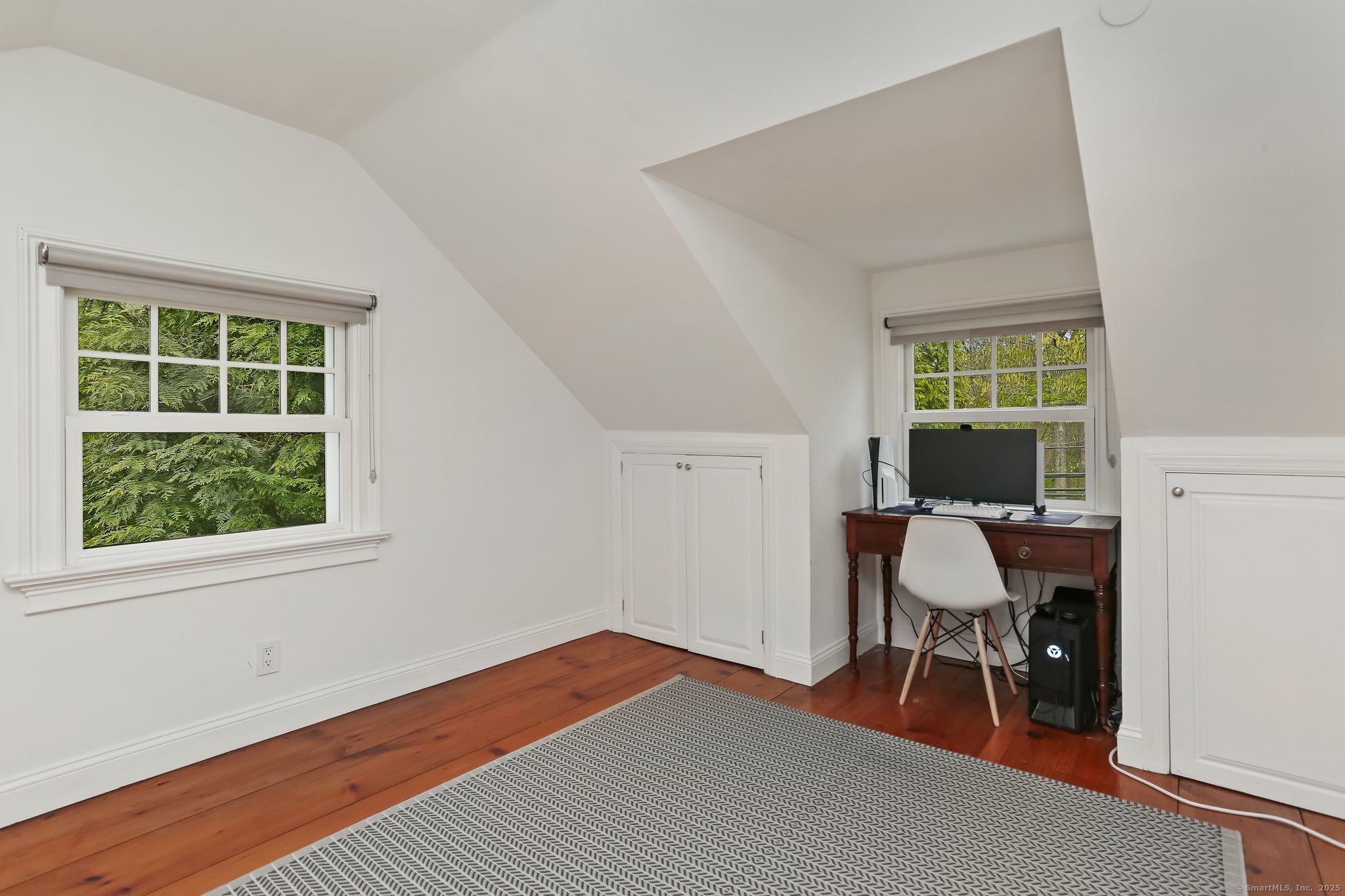 12 Laddins Rock Road