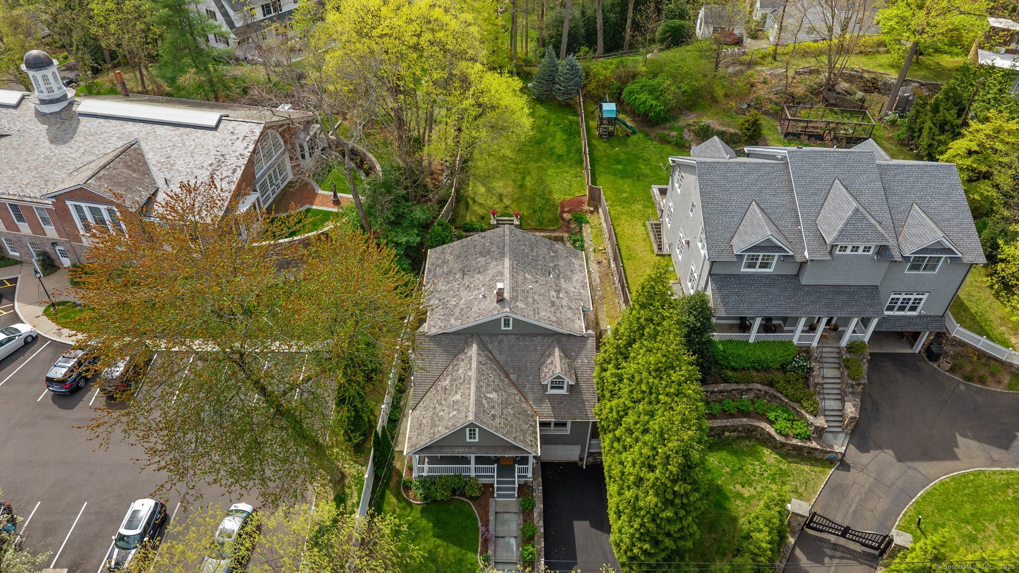 12 Laddins Rock Road