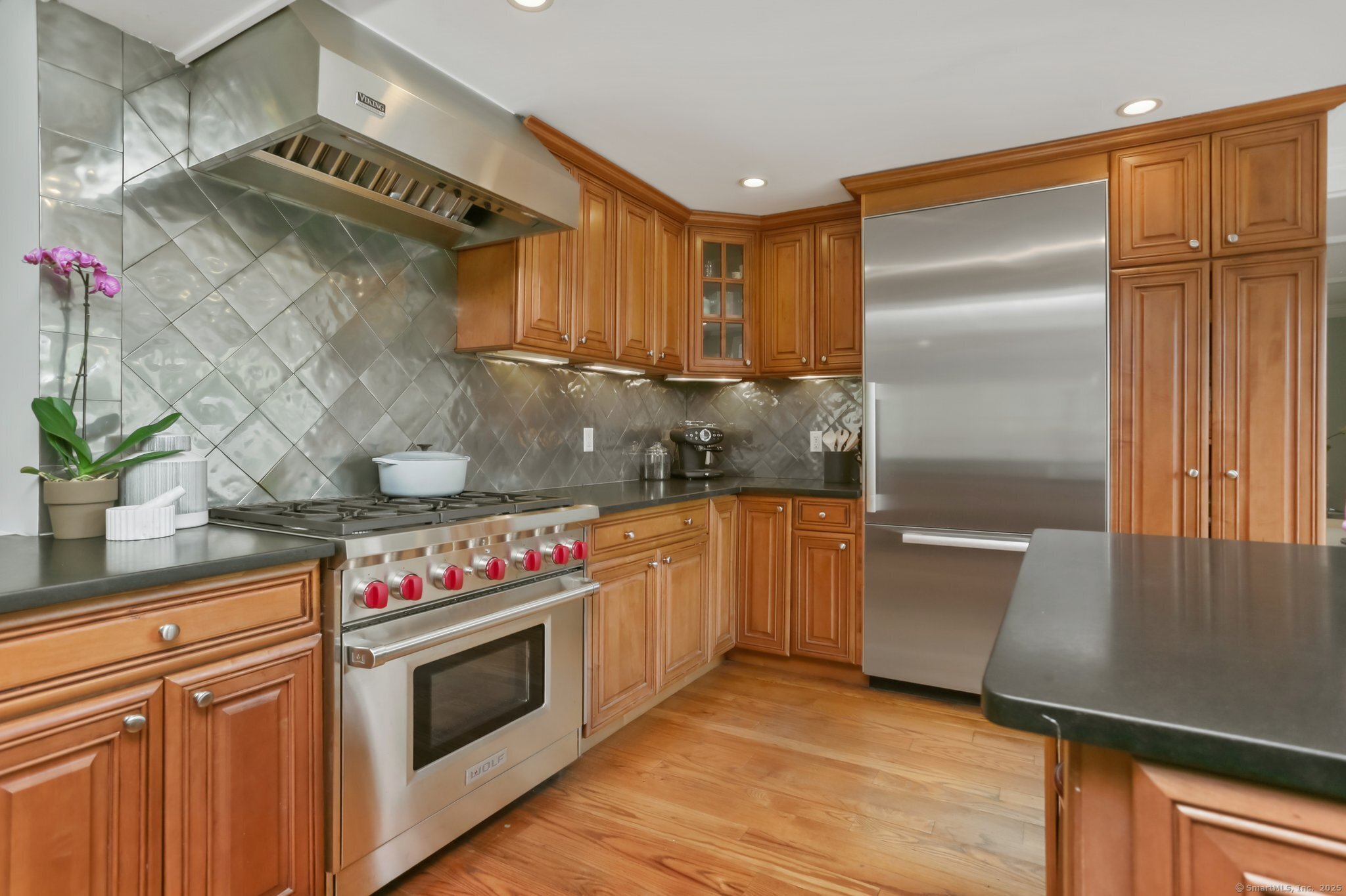 12 Laddins Rock Road