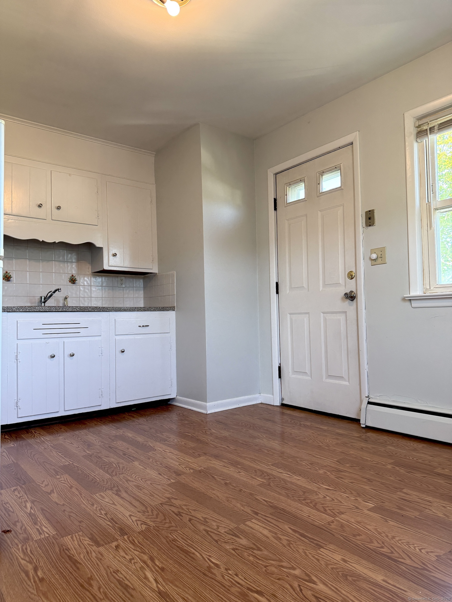 10 Fairview Avenue 2