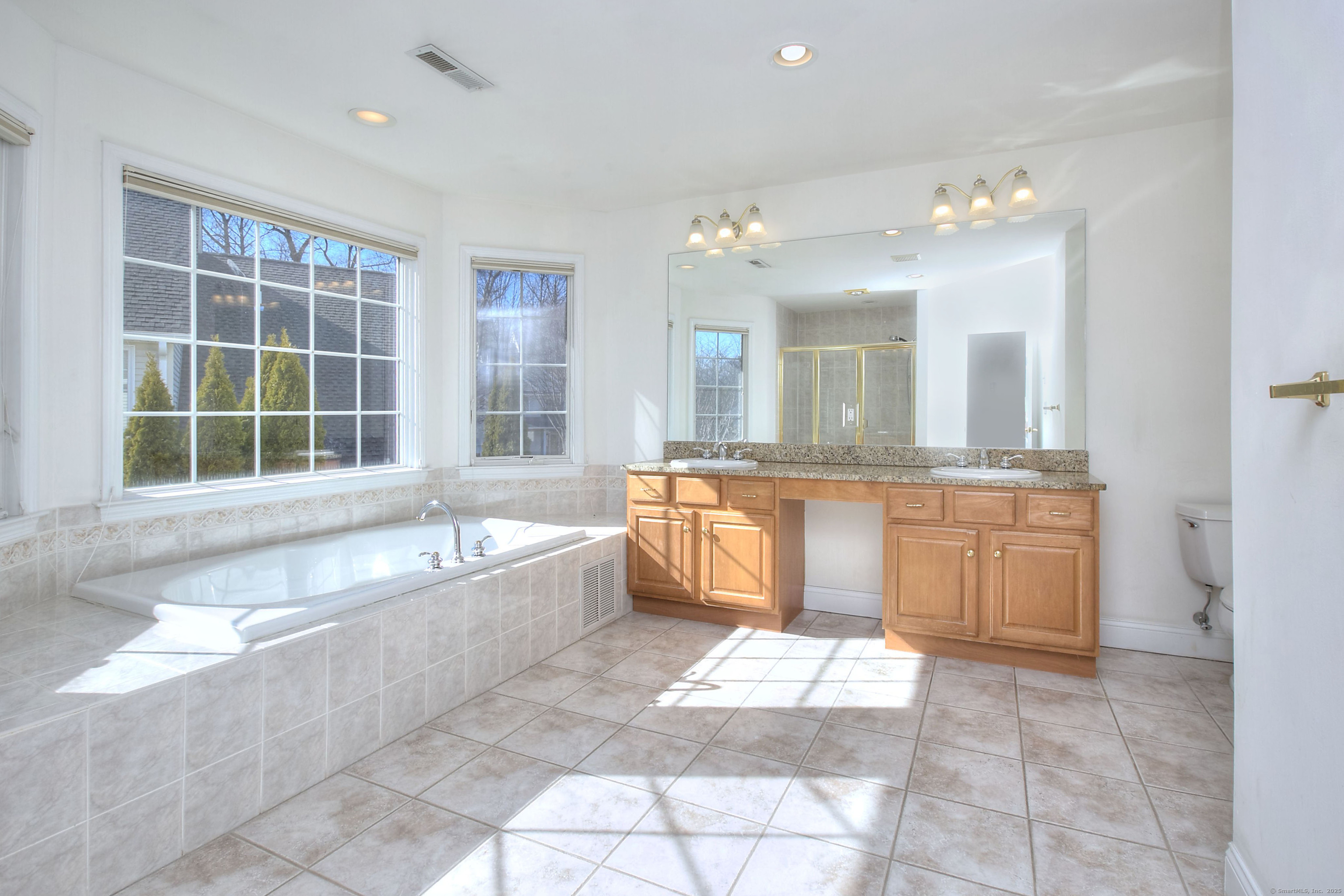 221 Fitch Pass 221