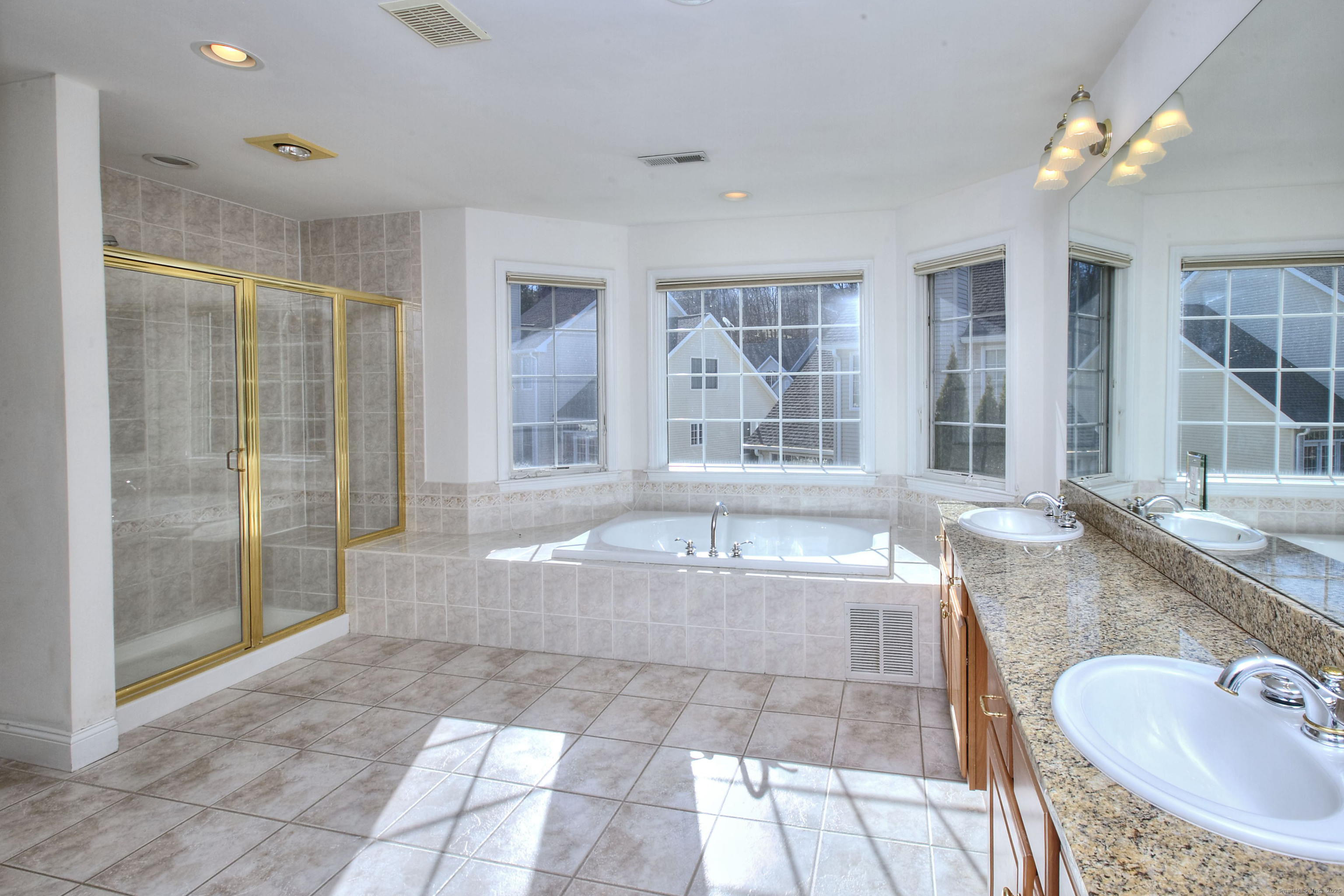221 Fitch Pass 221