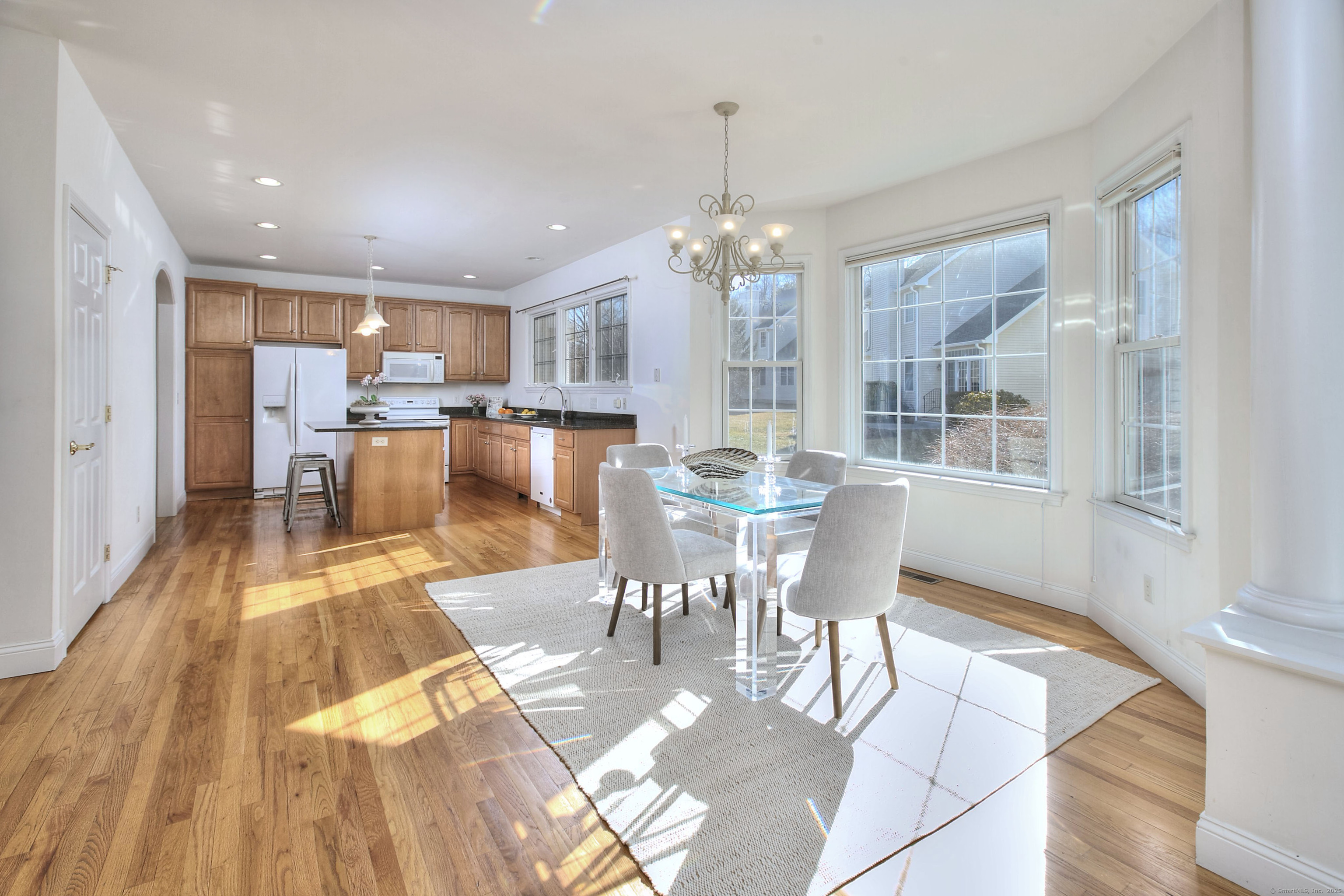 221 Fitch Pass 221