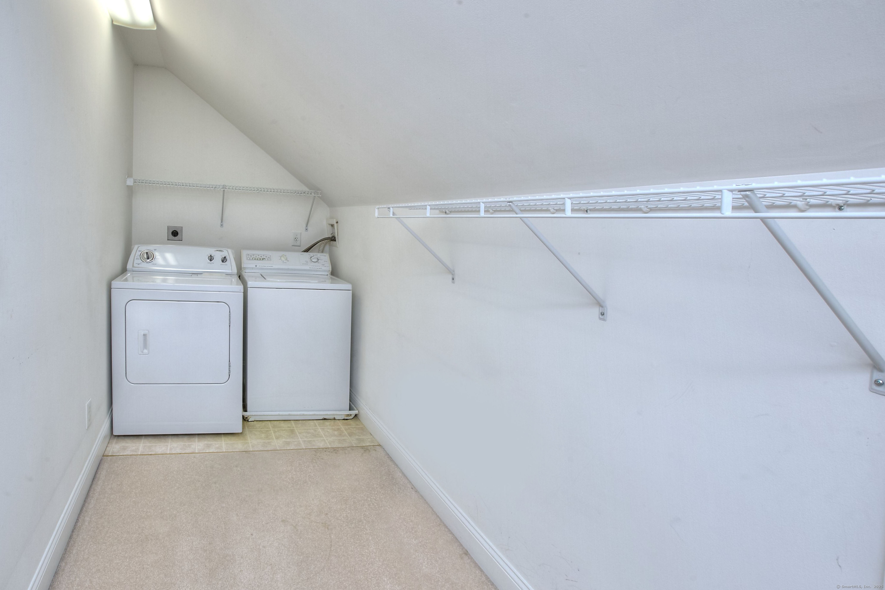 221 Fitch Pass 221