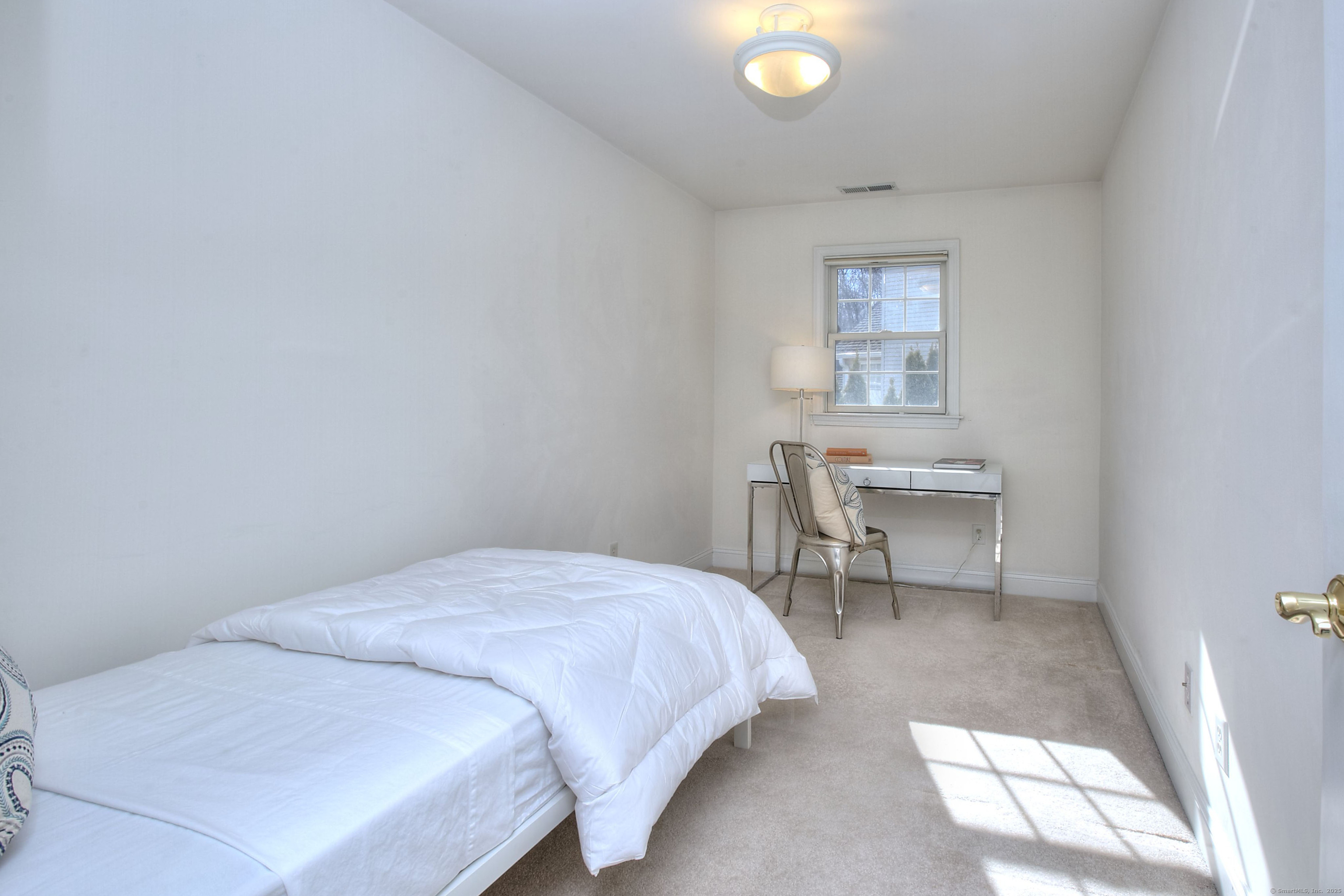 221 Fitch Pass 221