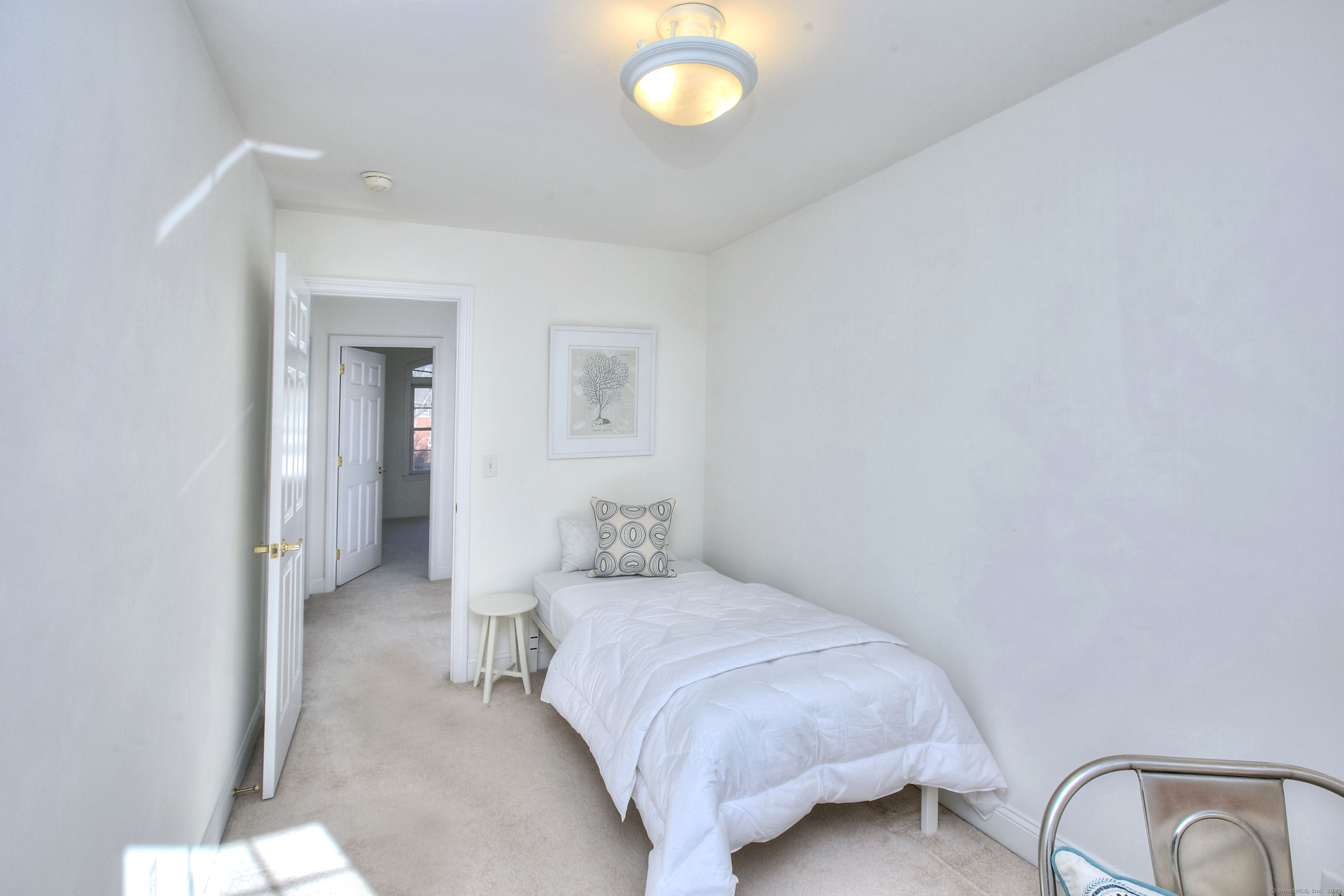 221 Fitch Pass 221