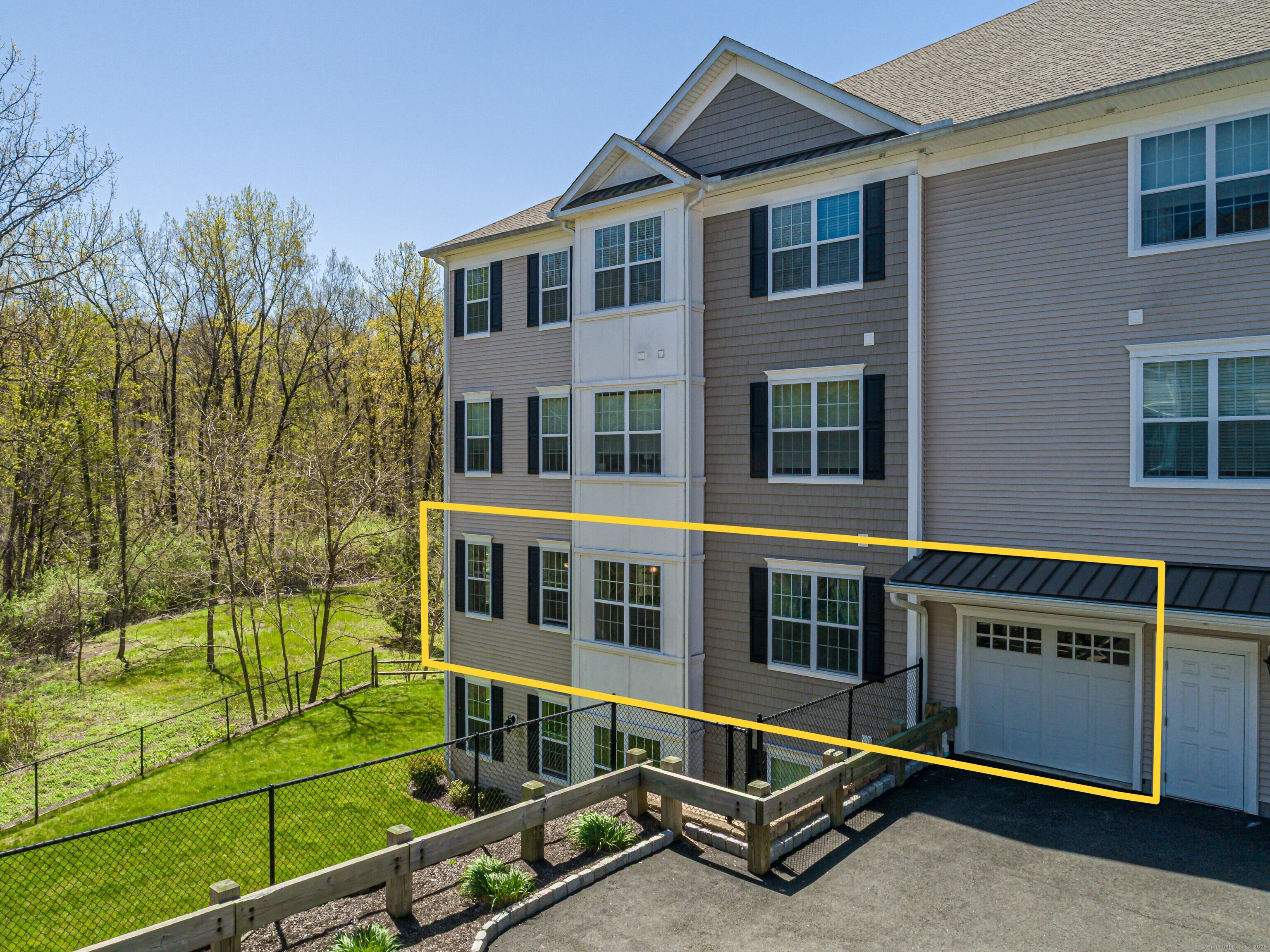 411 Brookside Court 411