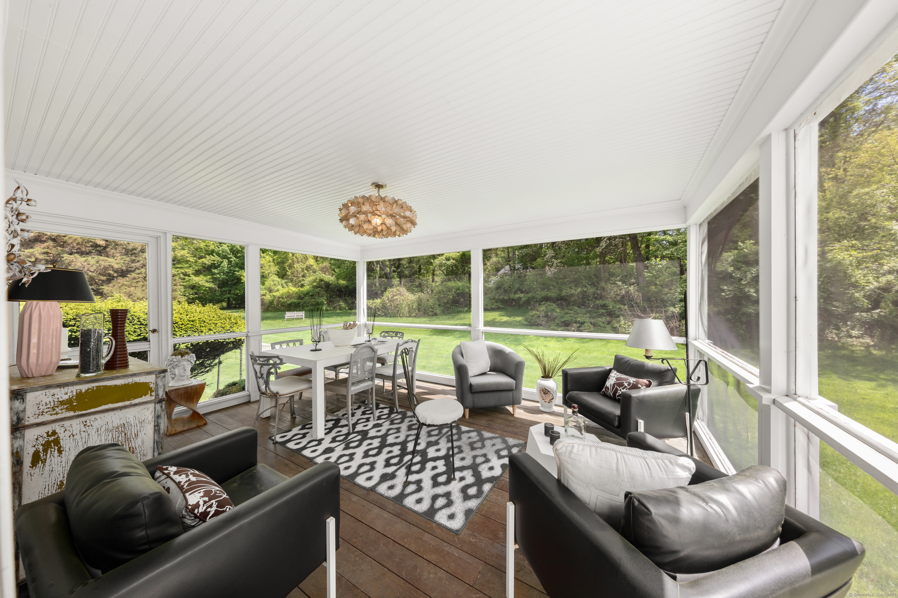 10 Twin Falls Lane