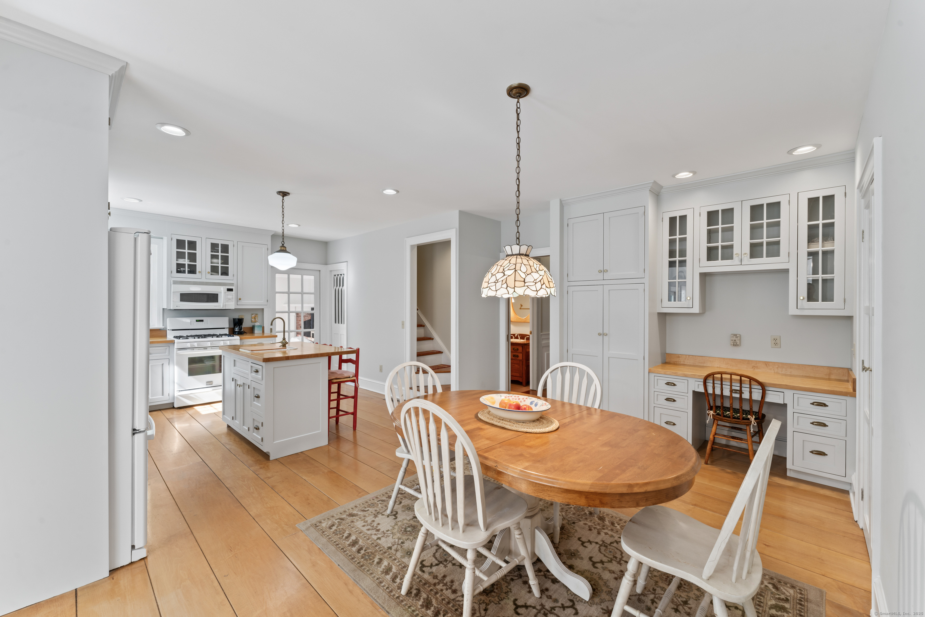 1 Dover Circle