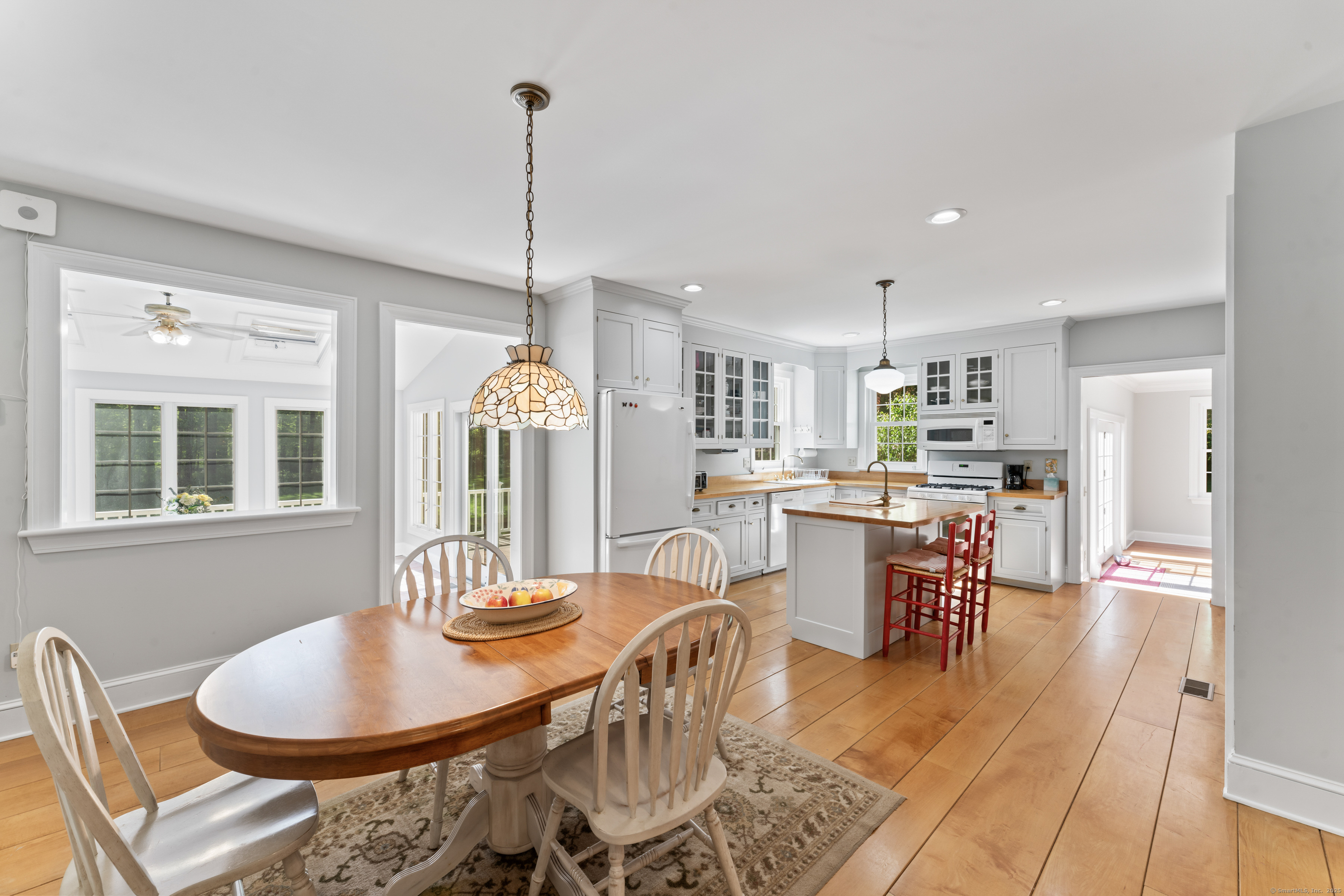 1 Dover Circle