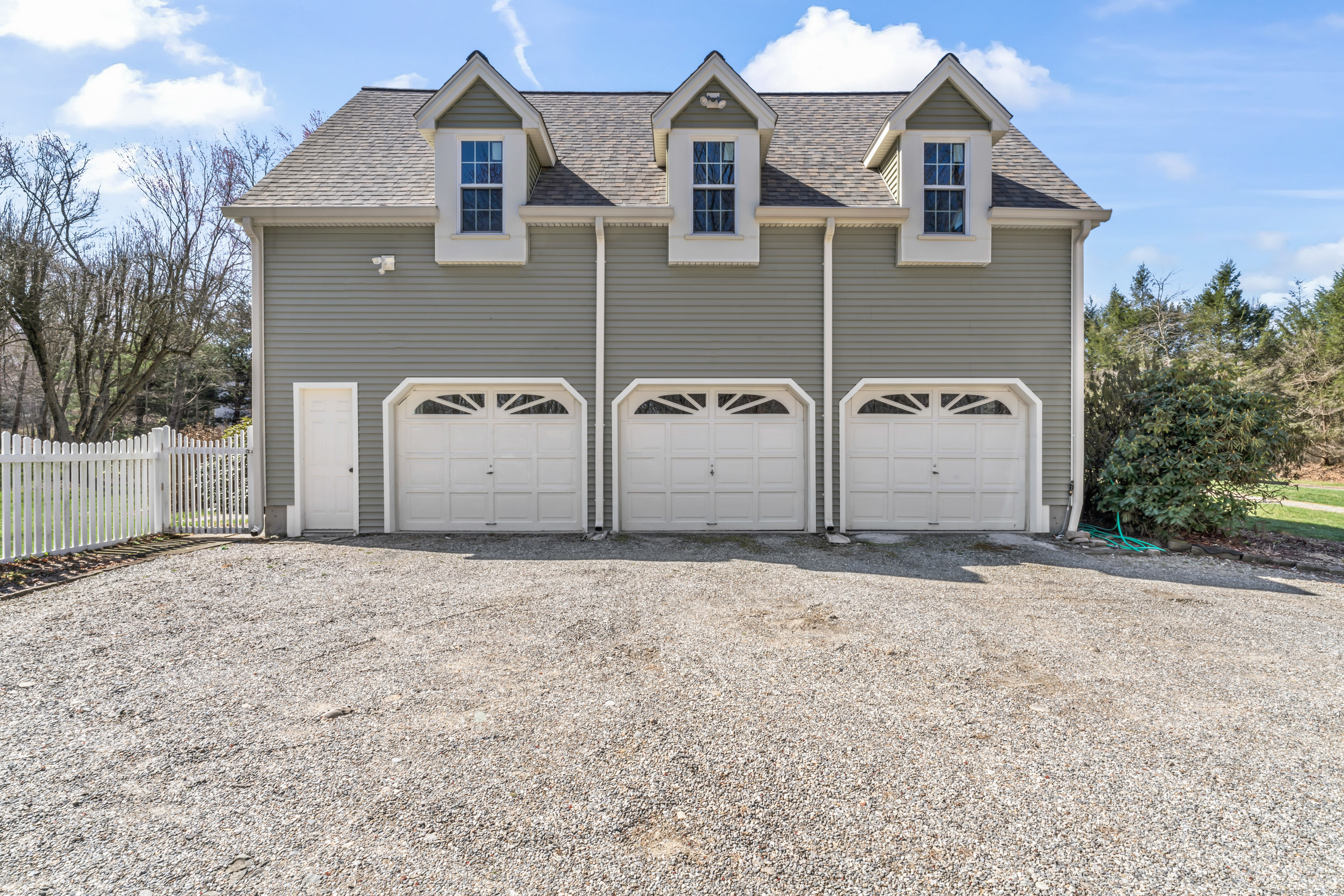 1 Dover Circle