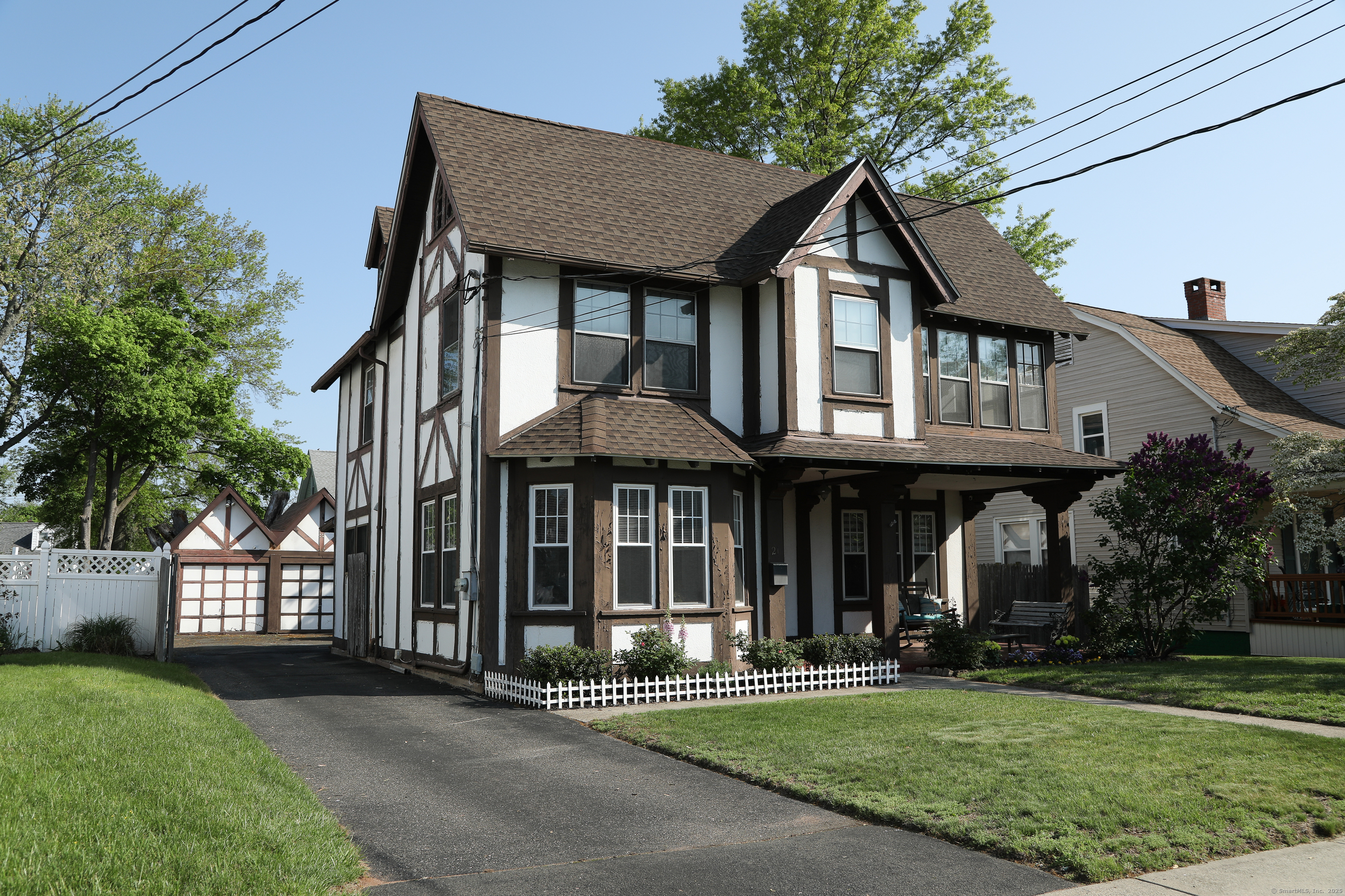 21 East Brown Street