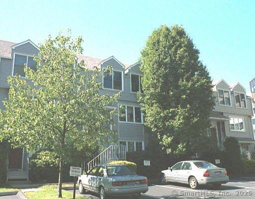 2700 Bedford Street Apt L