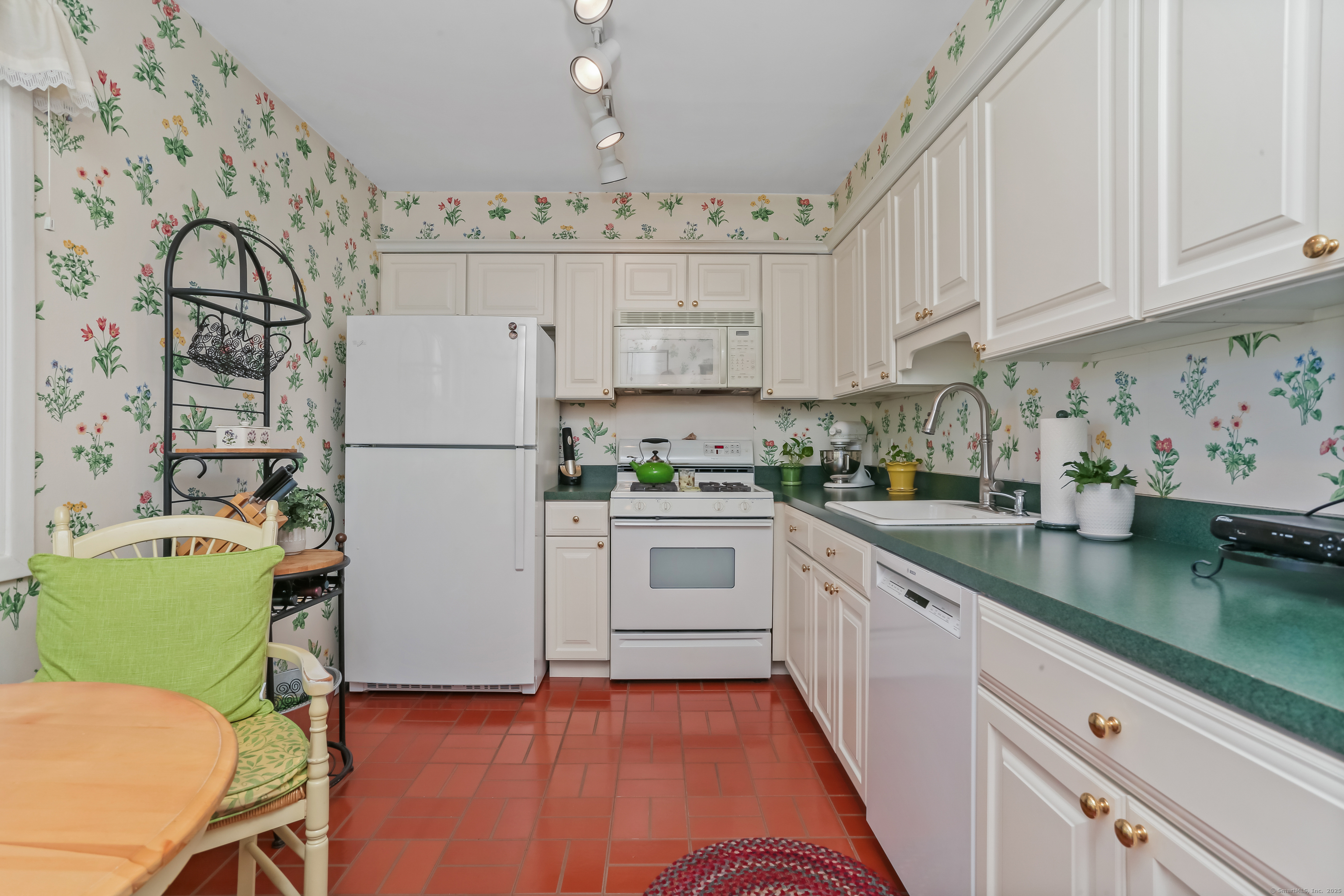 245 Unquowa Road APT 38