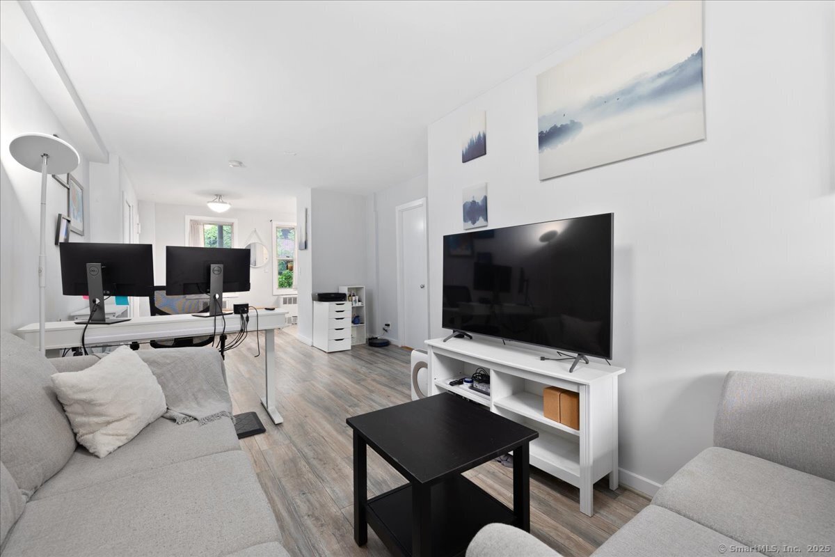 700 Summer Street 1H