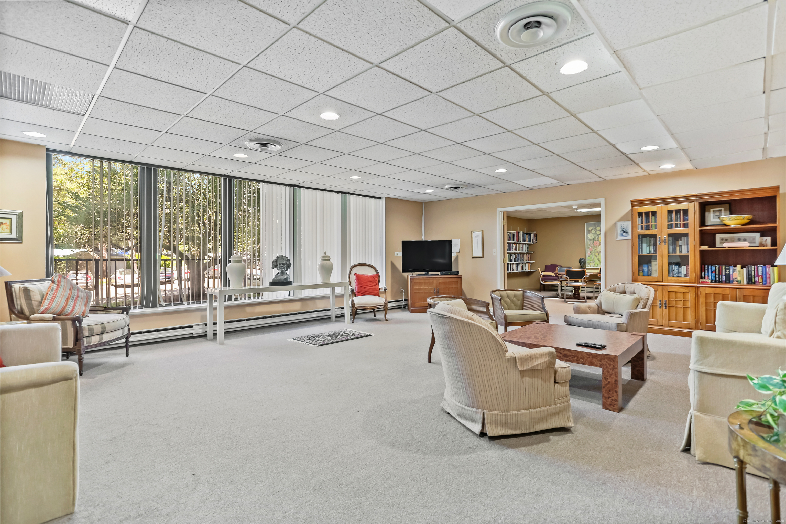 3200 Park Avenue 10A2
