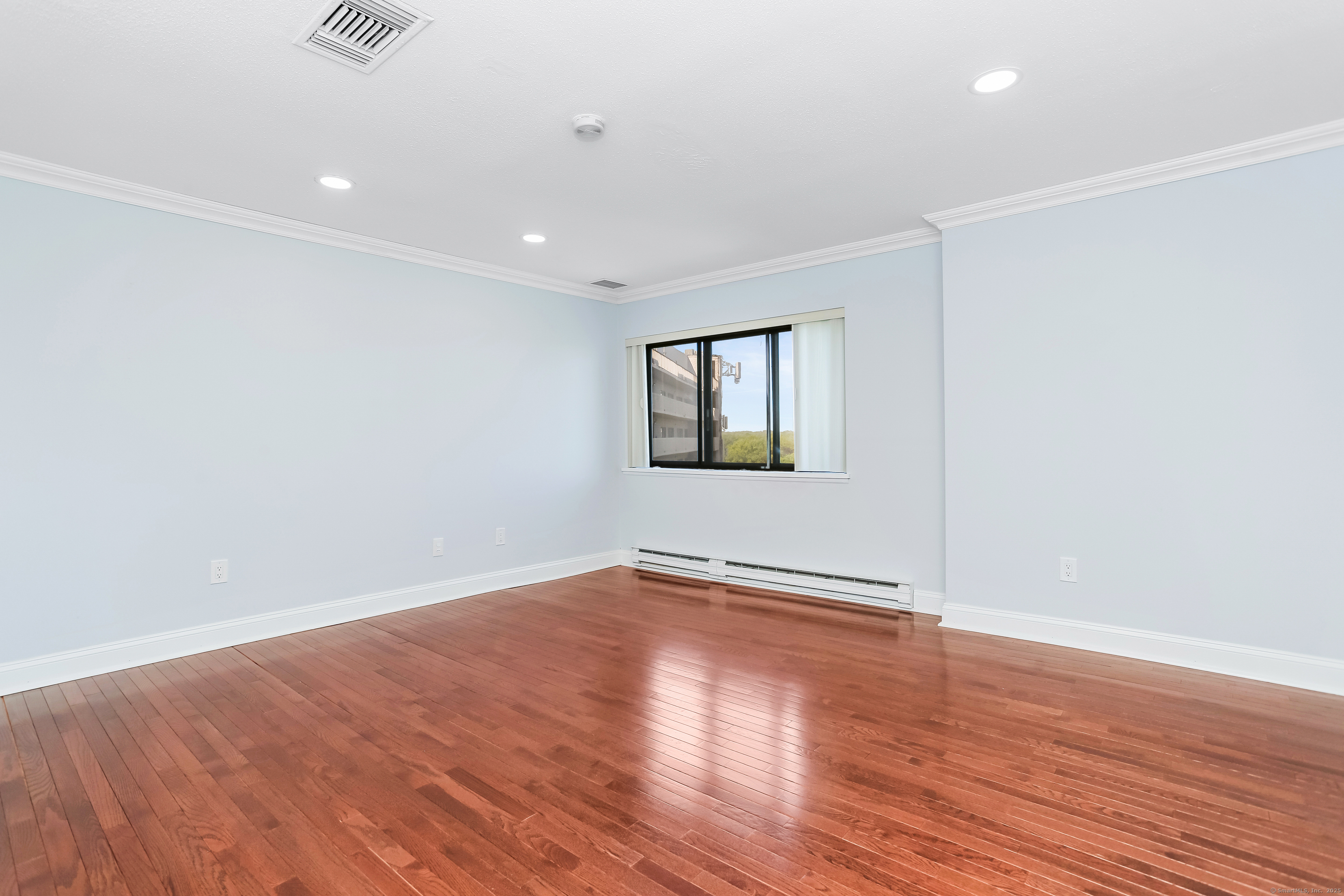 3200 Park Avenue 10A2