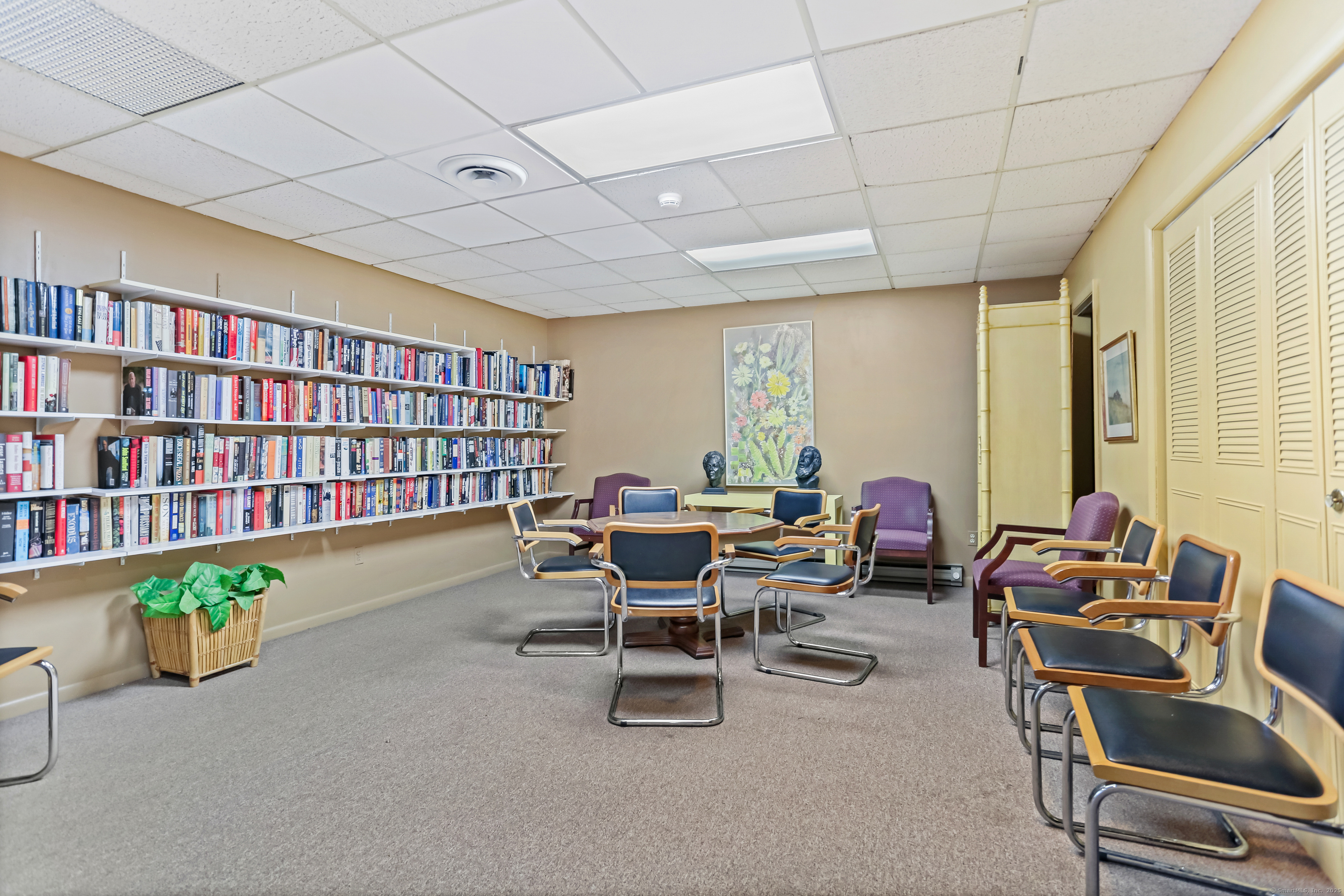 3200 Park Avenue 10A2