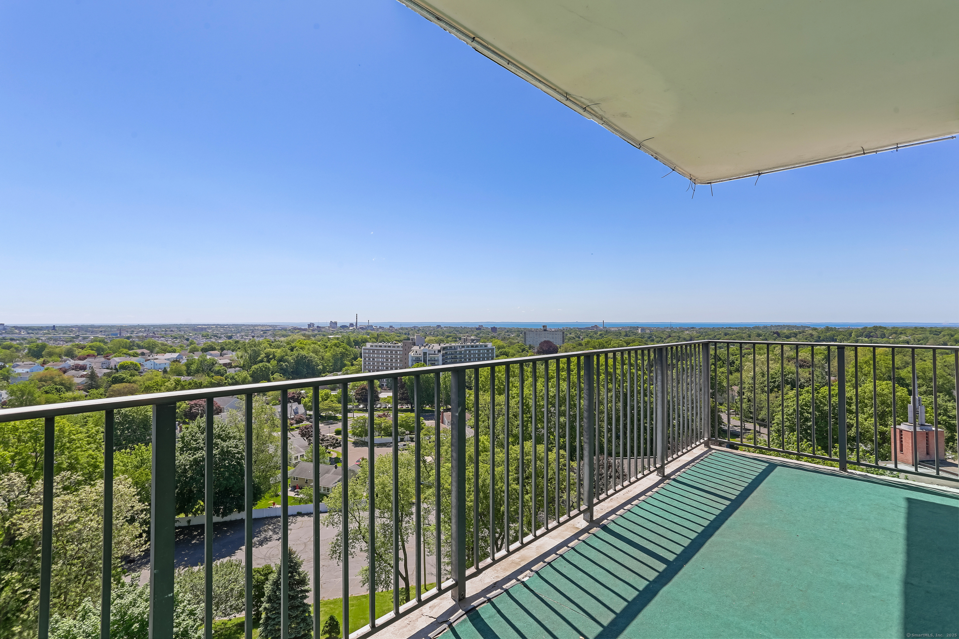 3200 Park Avenue 10A2