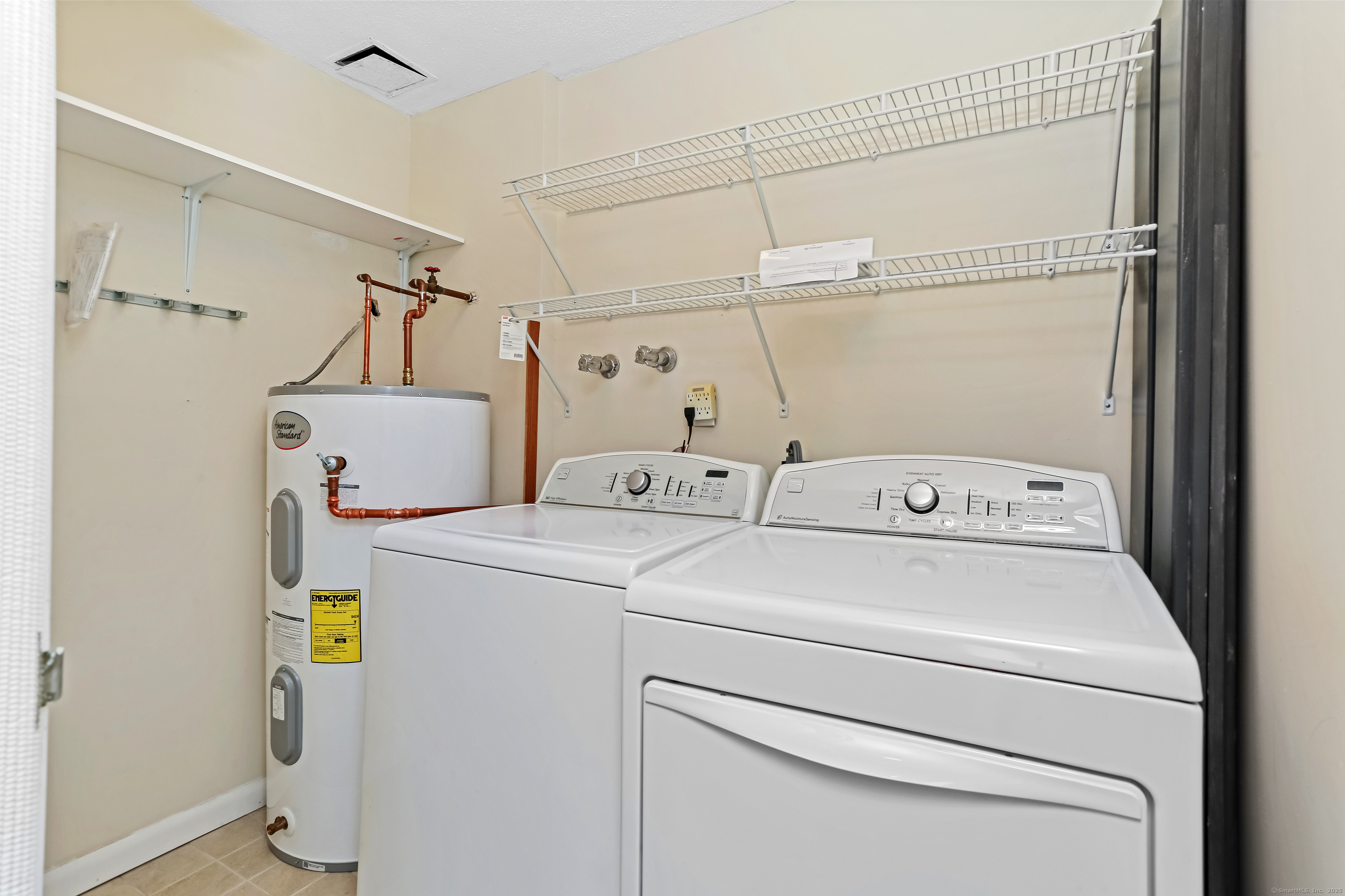 3200 Park Avenue 10A2