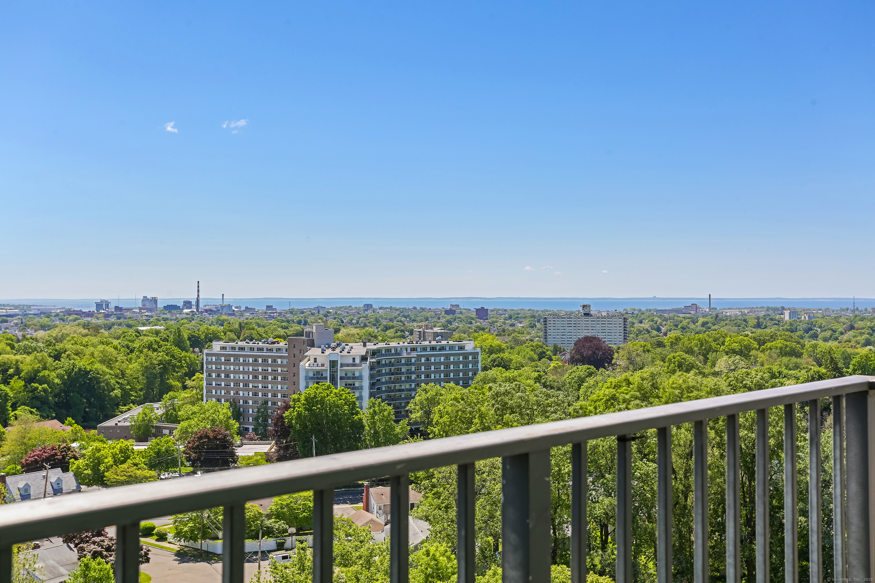 3200 Park Avenue 10A2