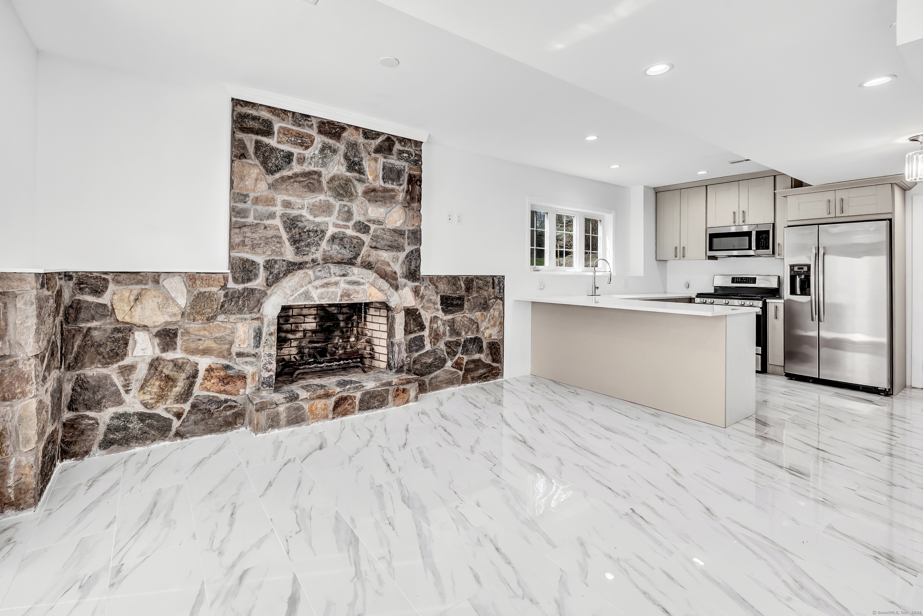 1620 North Peters Lane