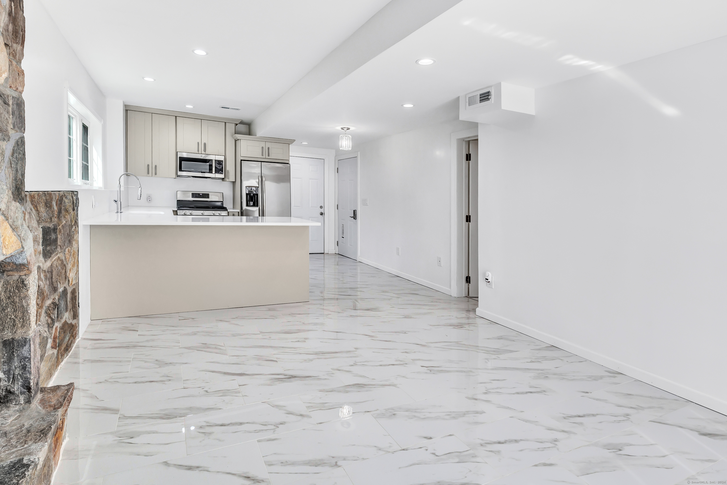 1620 North Peters Lane