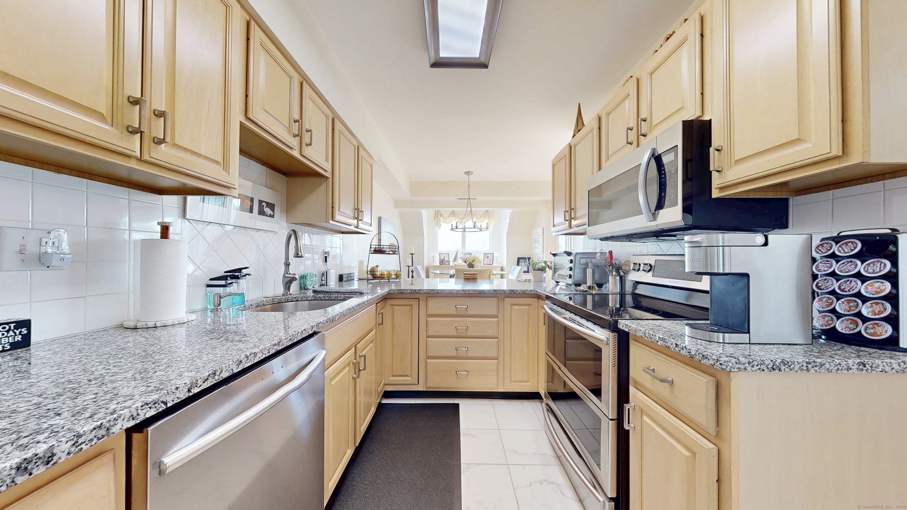 1231 Windward Road 1231