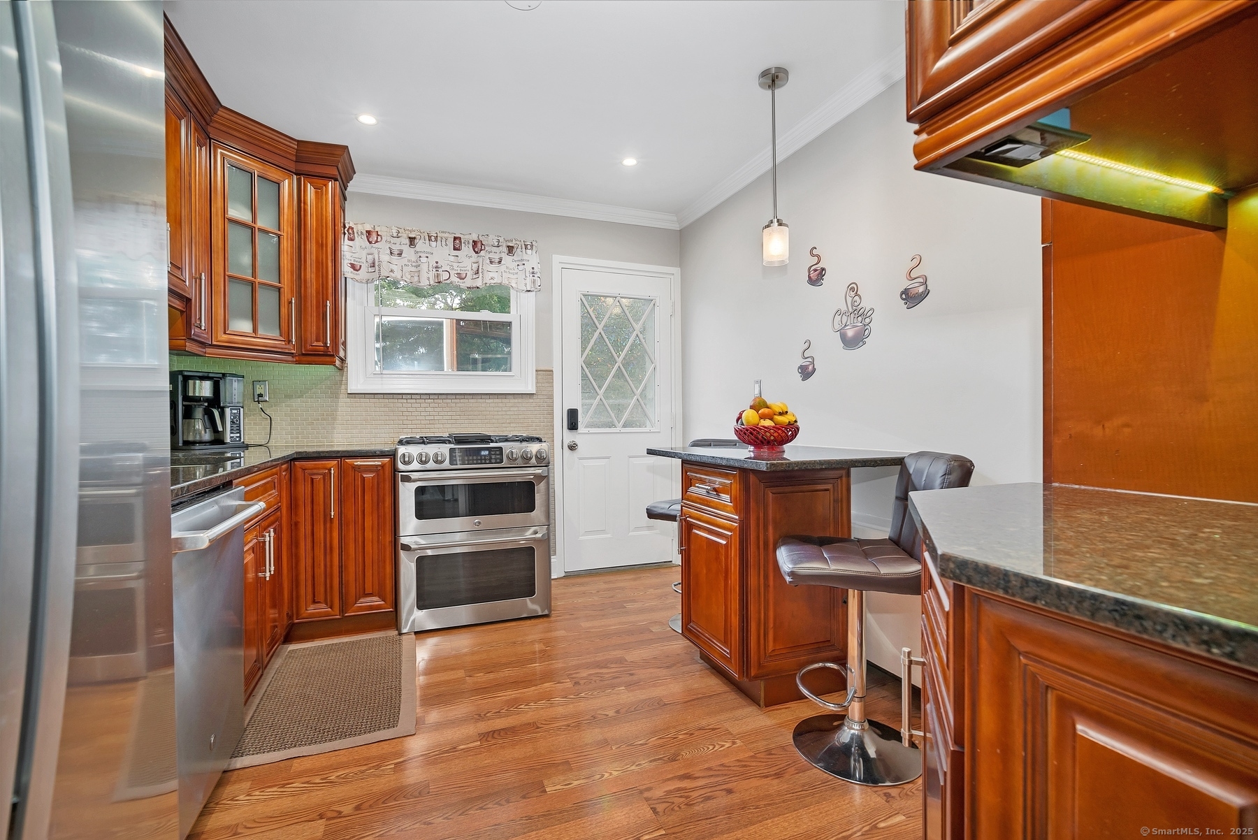 32 Courtland Avenue
