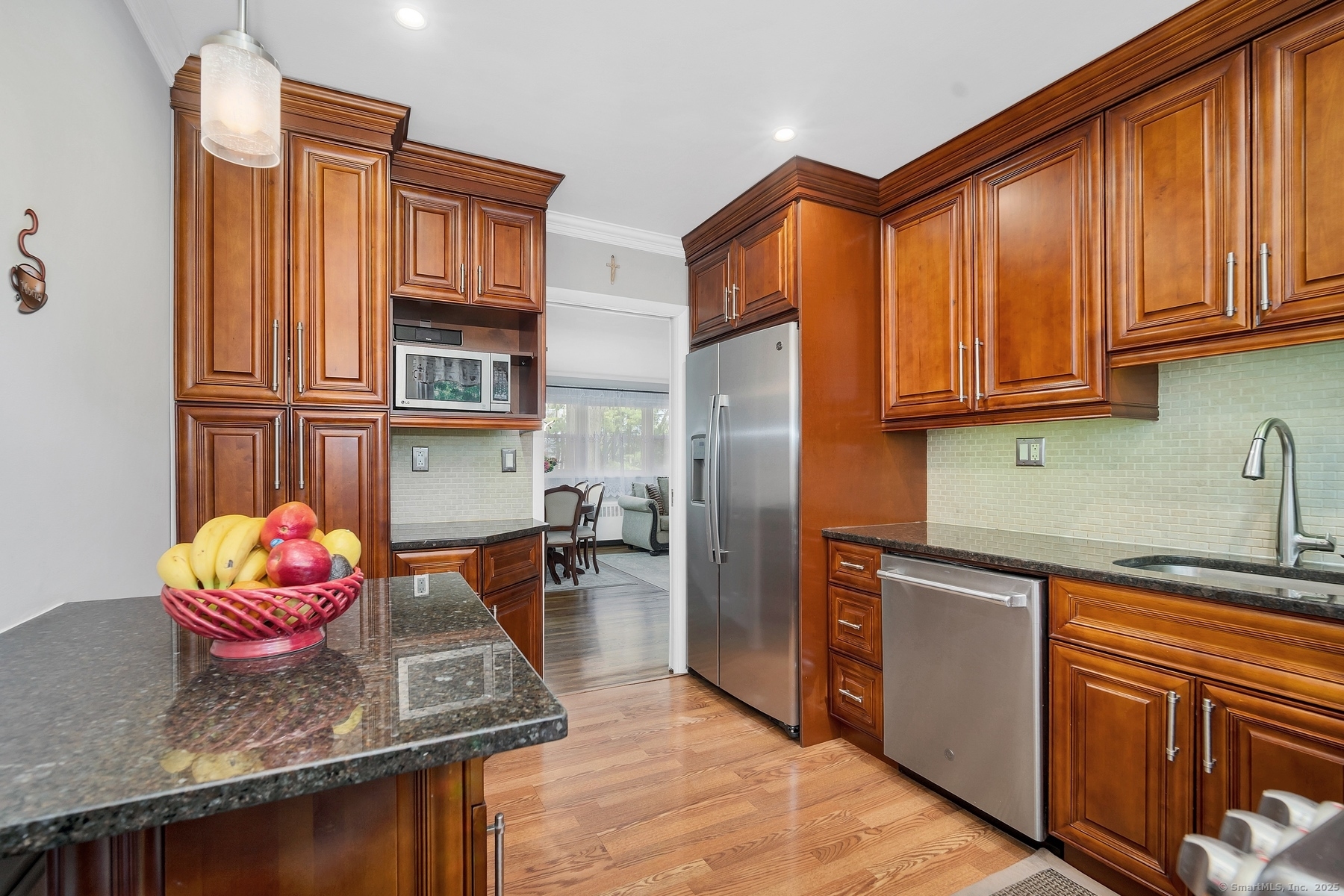 32 Courtland Avenue
