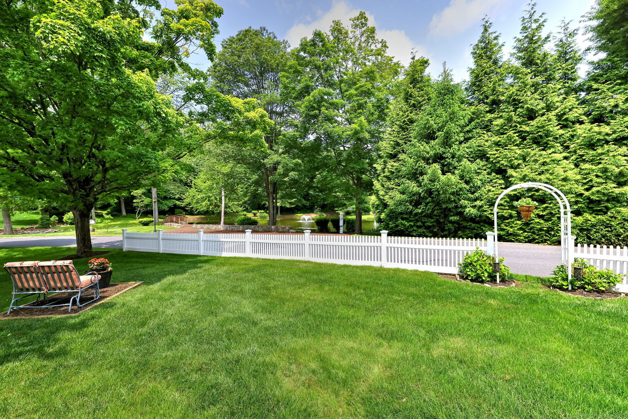 19 Old Colony Road 19