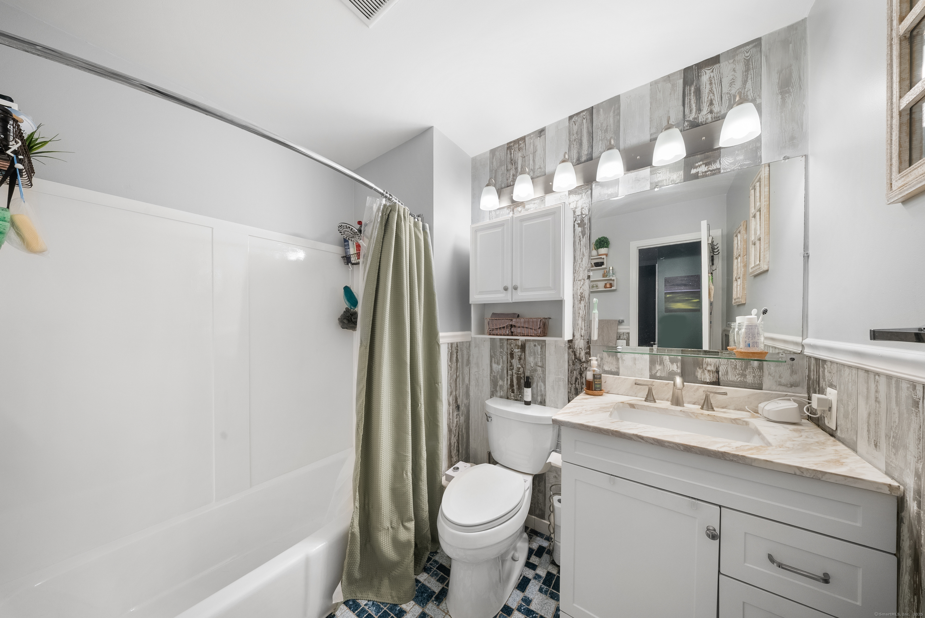 50 Aiken Street APT 463