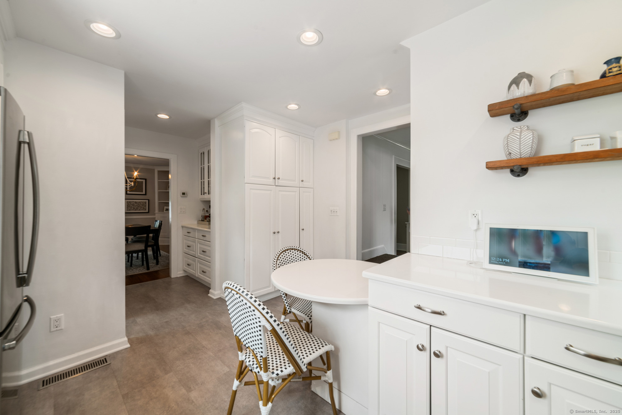 407 Meadowbrook Road