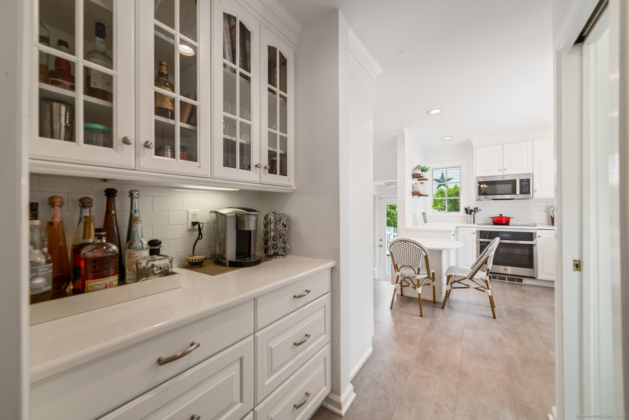 407 Meadowbrook Road