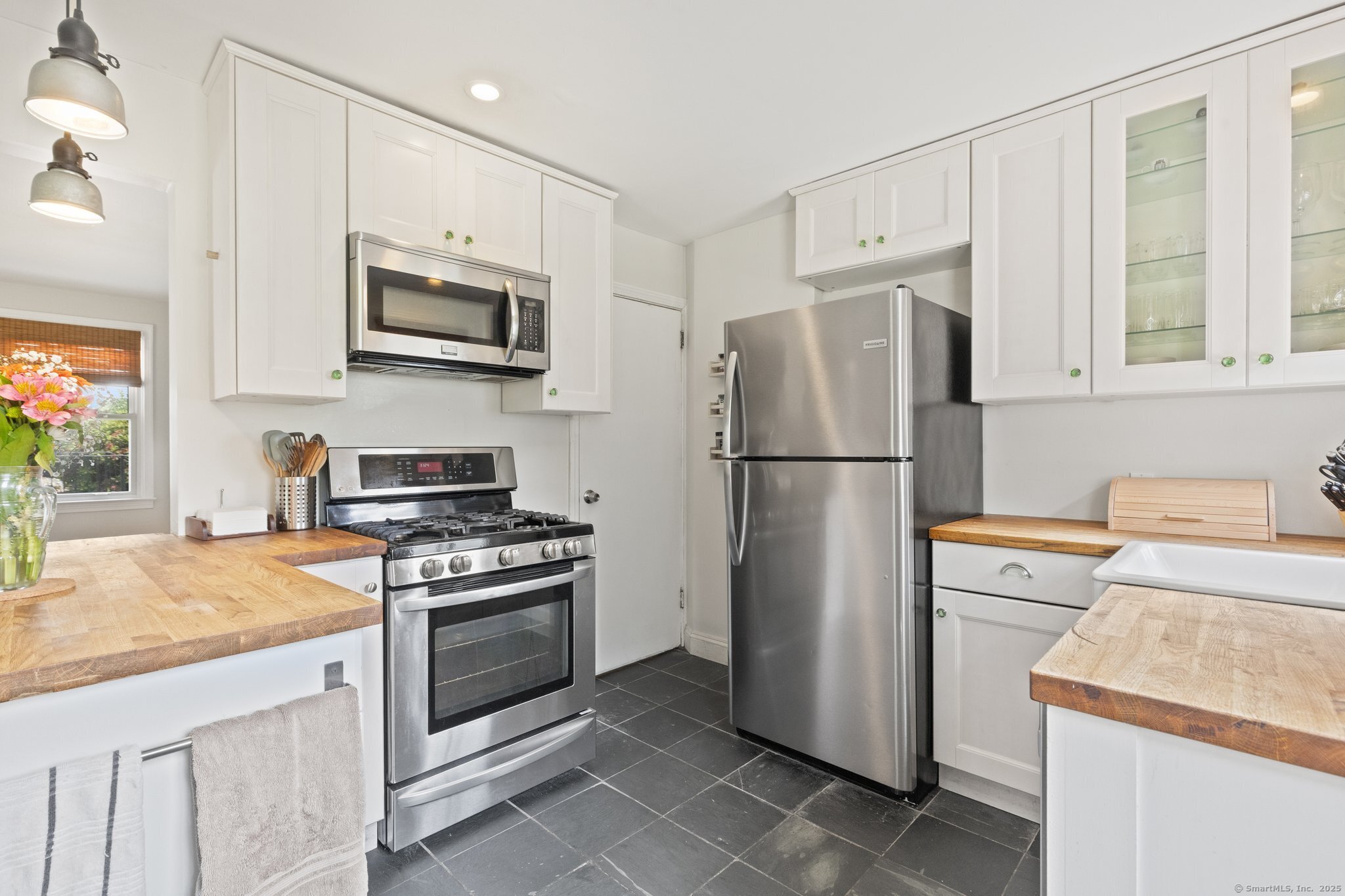 407 Sylvan Knoll Road