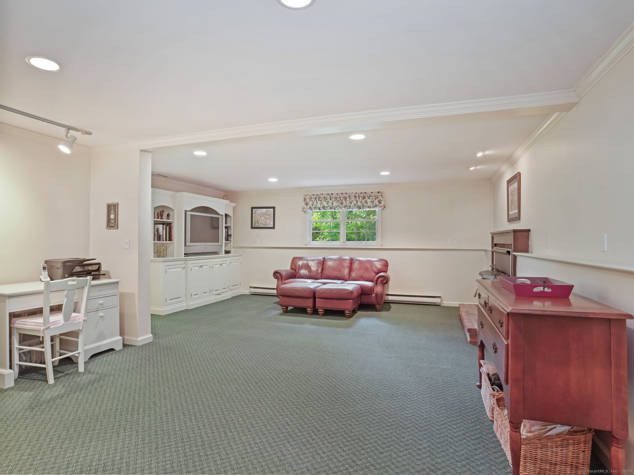 52 Grumman Avenue