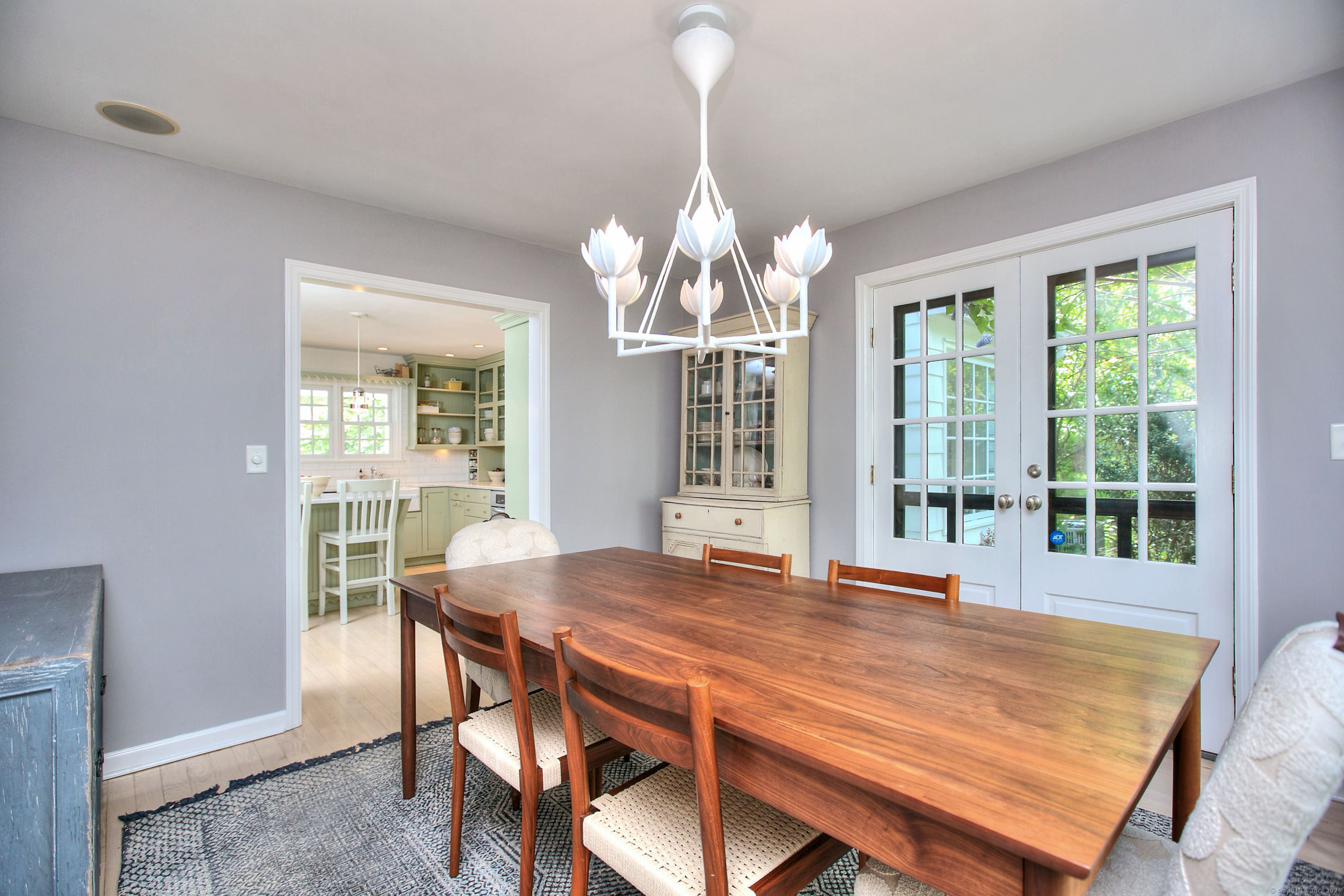 11 Treadwell Avenue